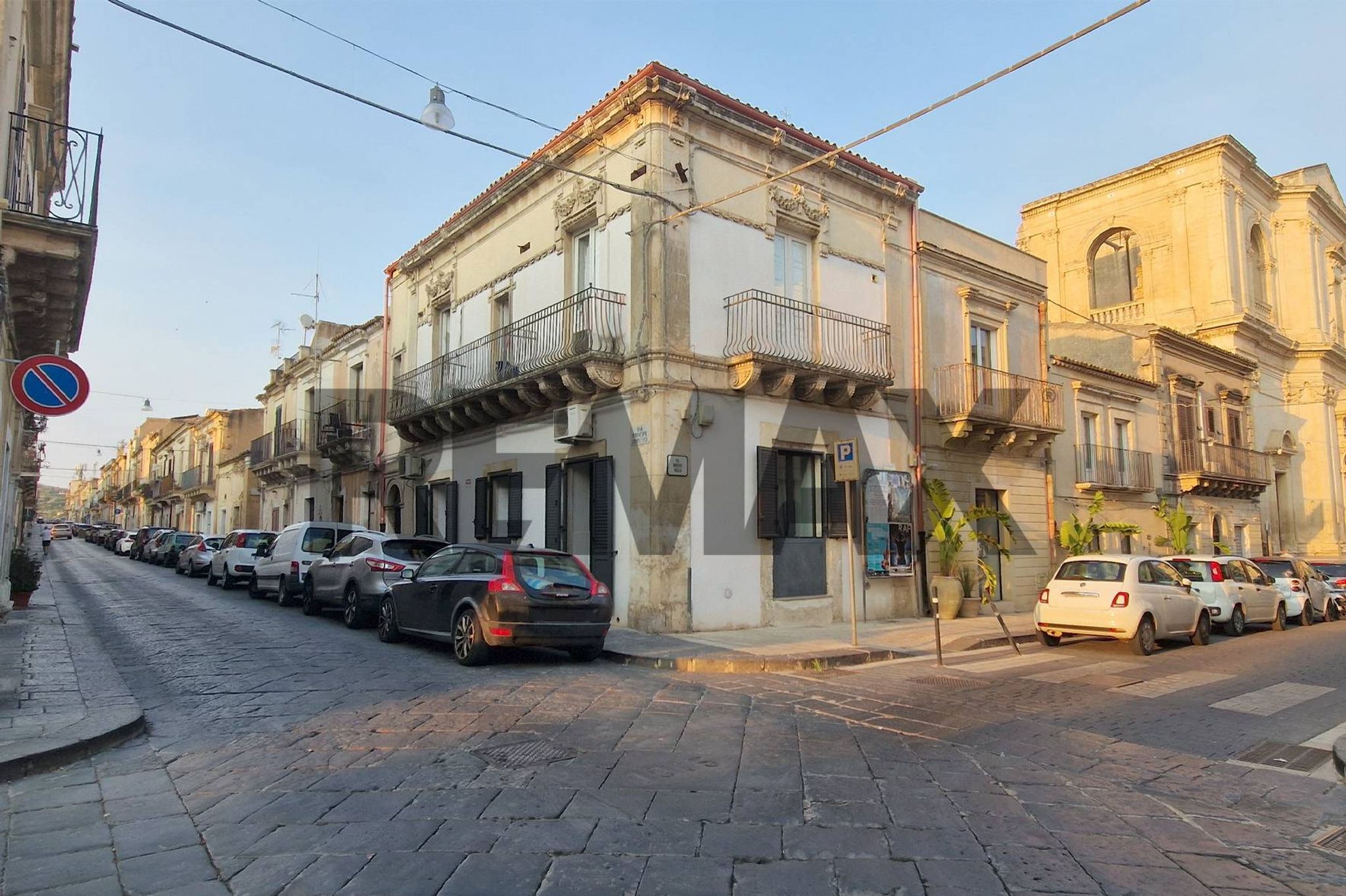 Property in Noto