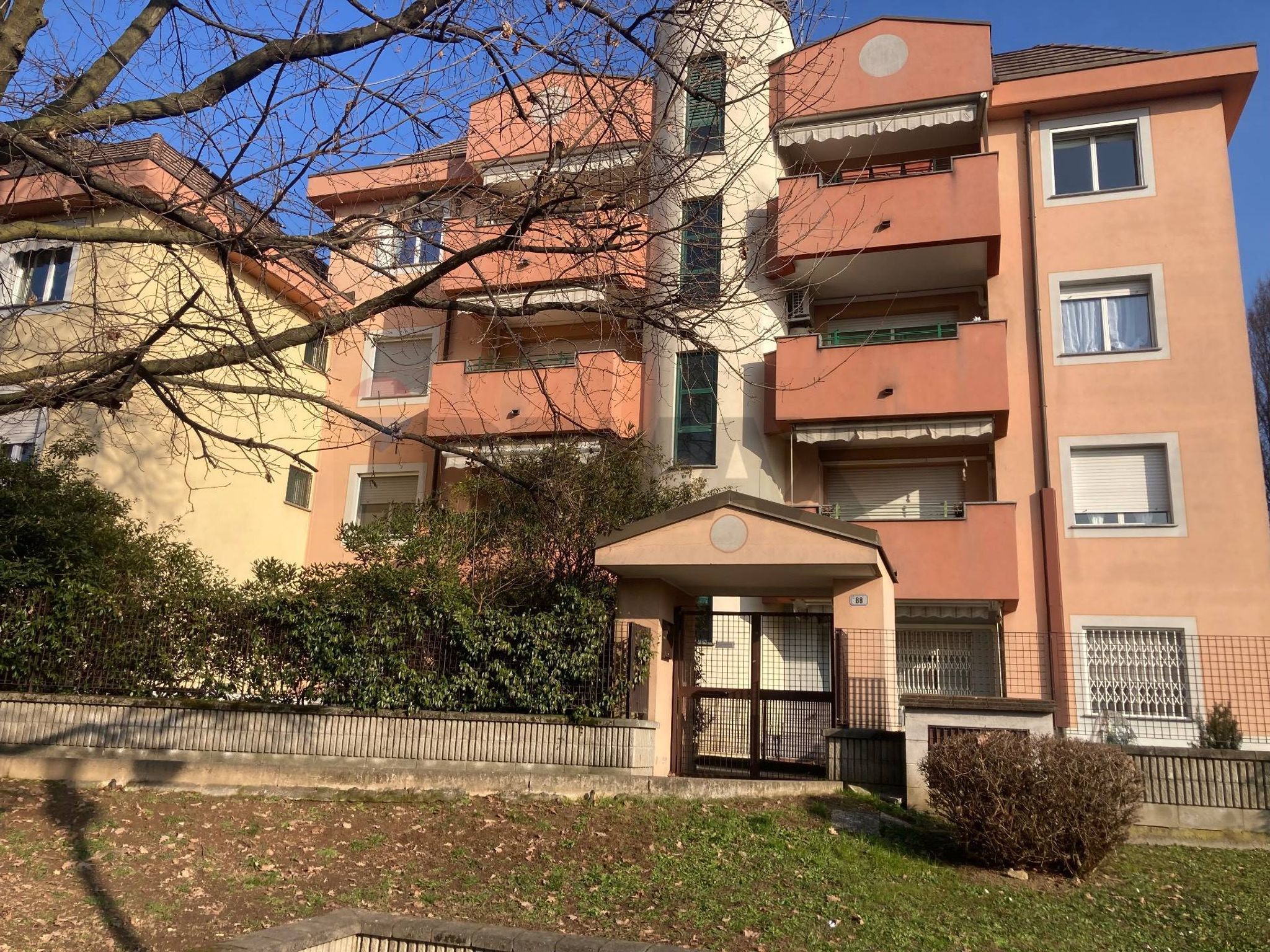 Immobile a Arese