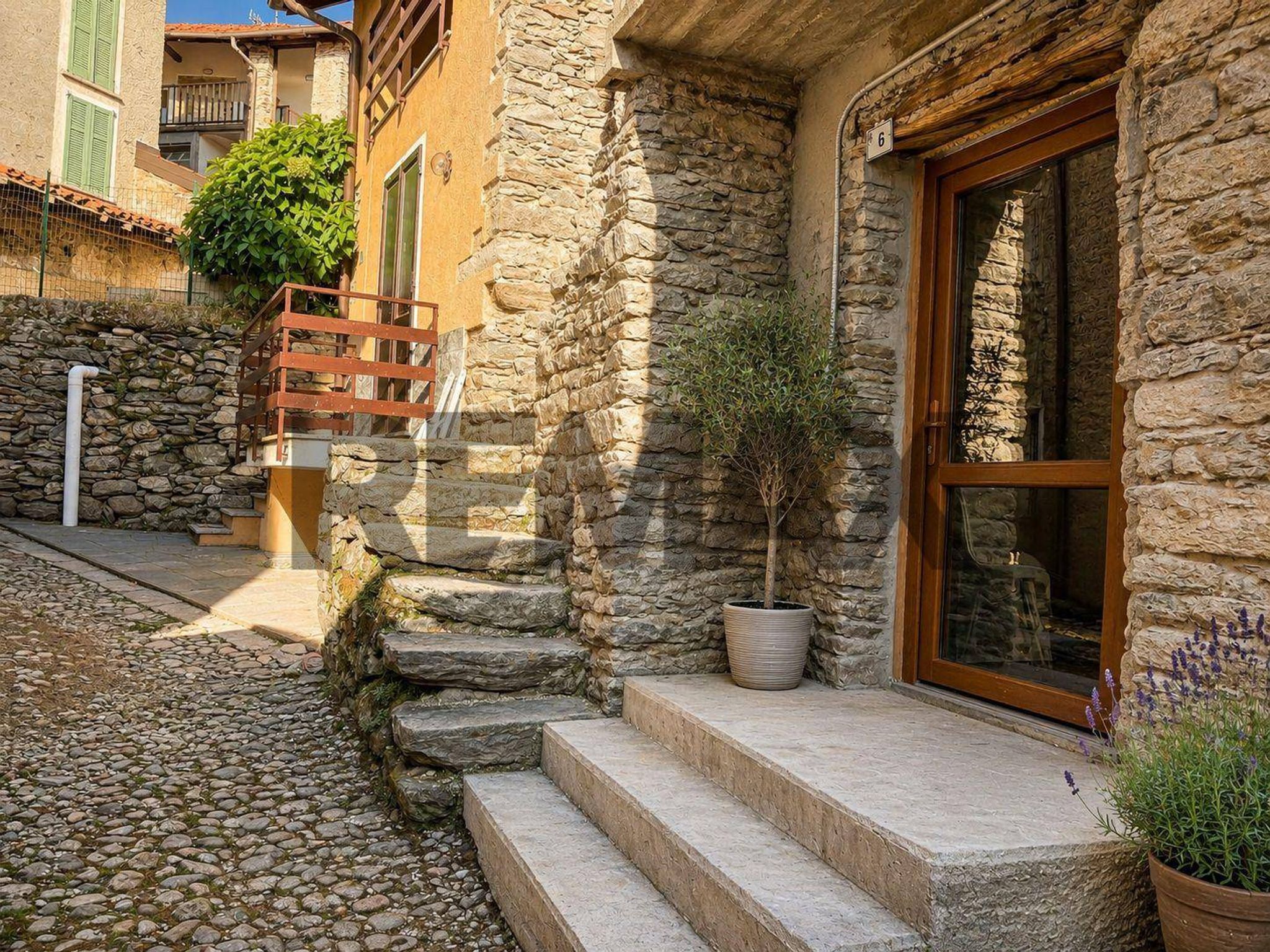 Casa all'aperto