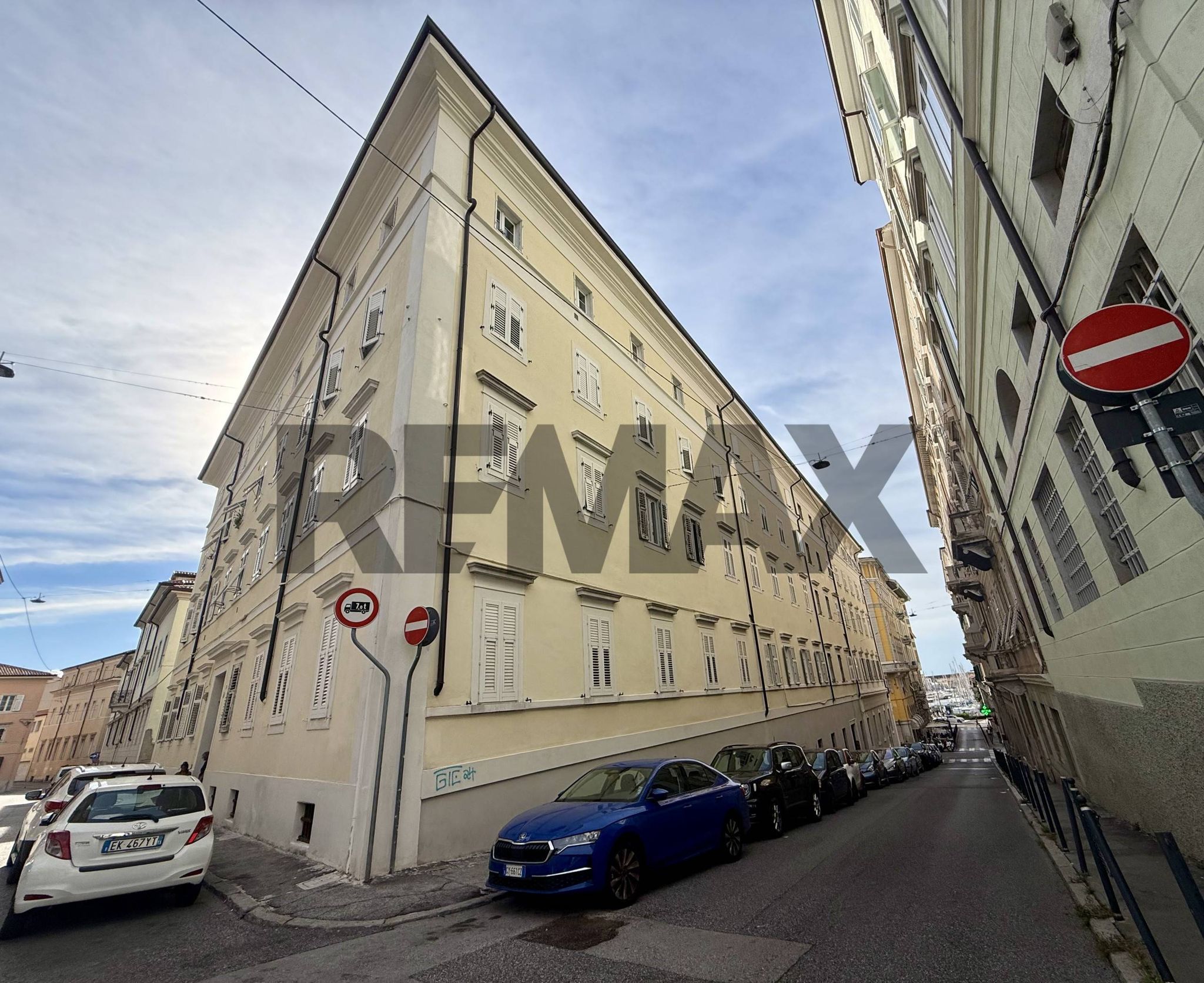 Edificio all'aperto