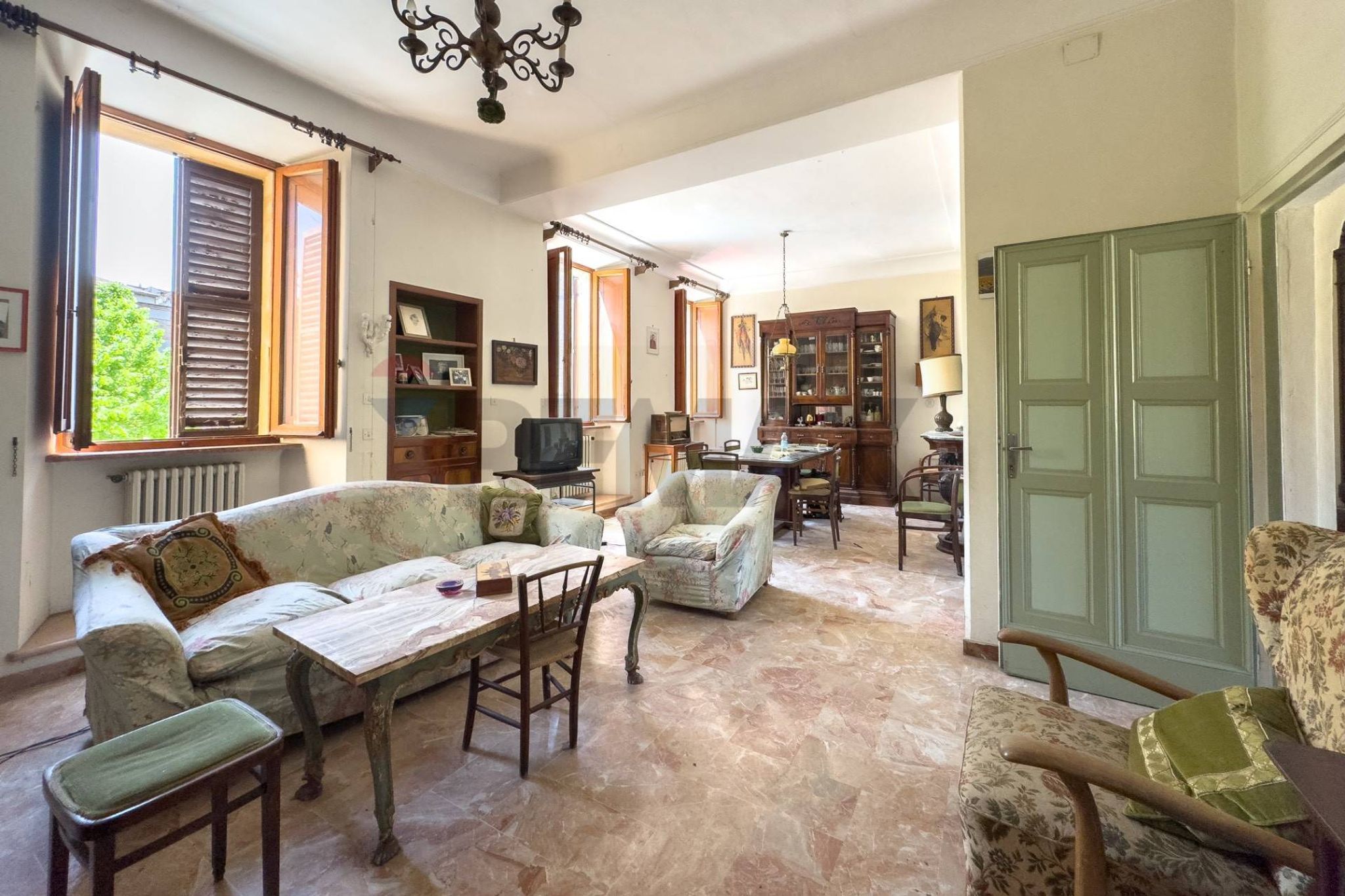 Property in Pergola