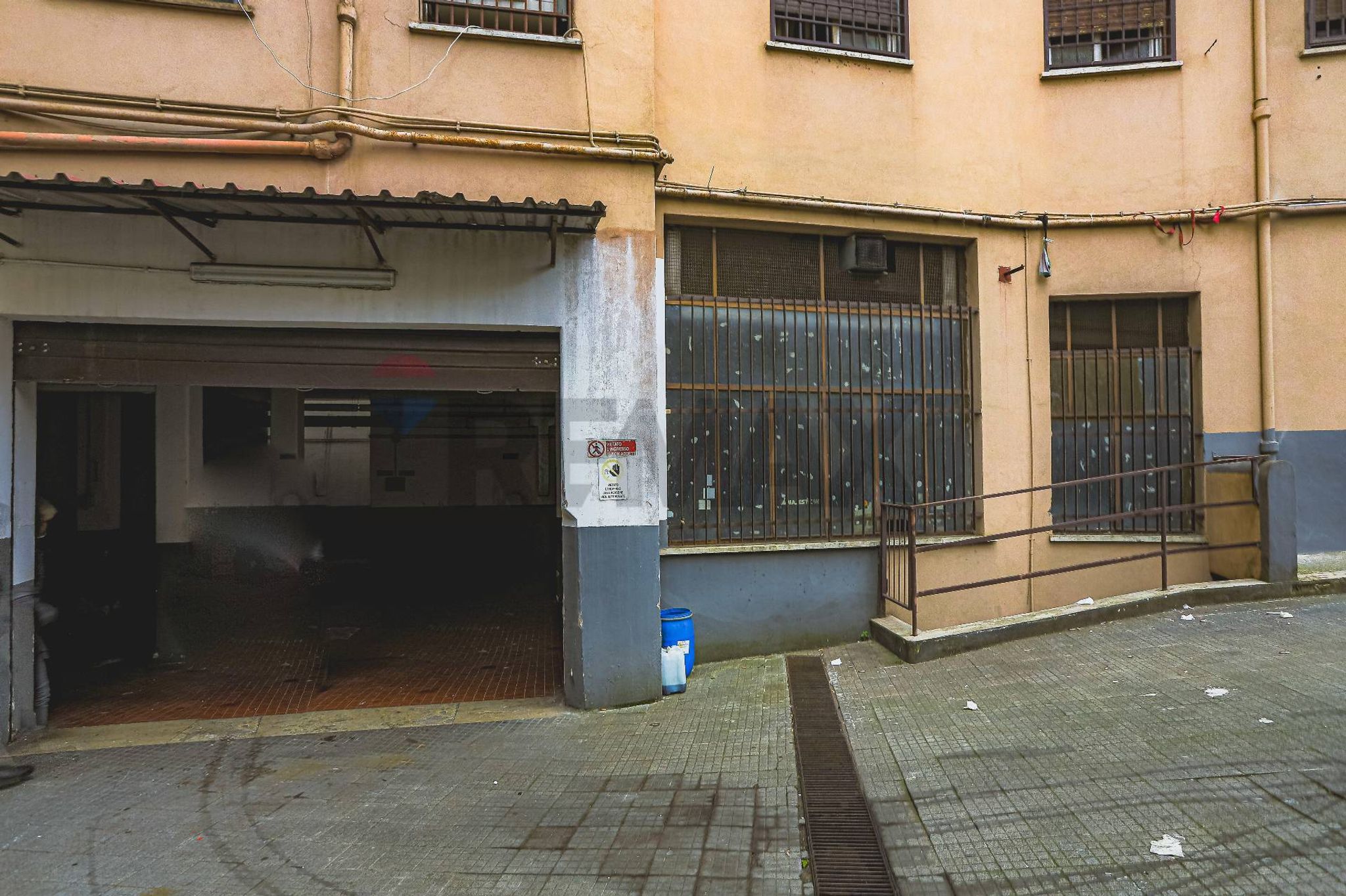 Edificio all'aperto