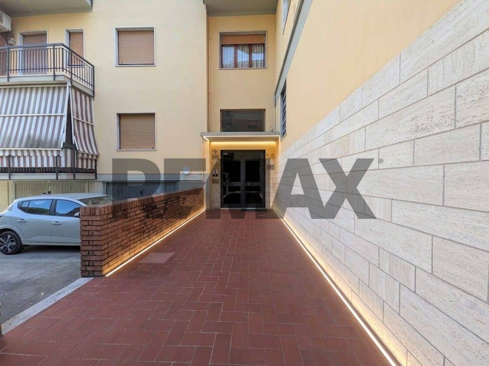 Edificio all'aperto