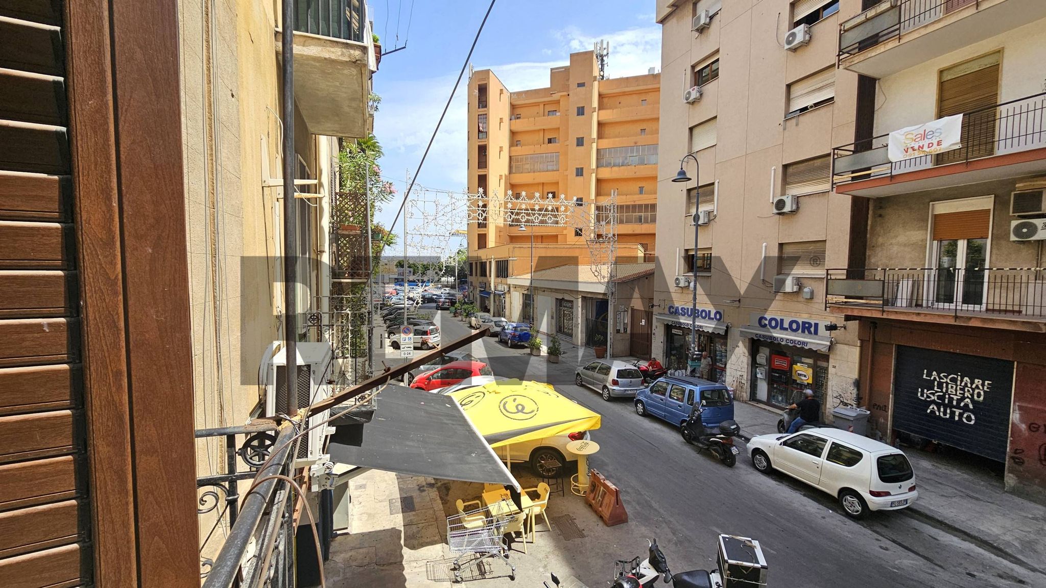 Edificio all'aperto