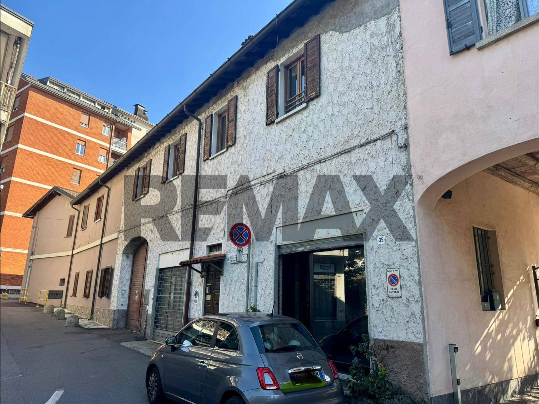 Edificio all'aperto