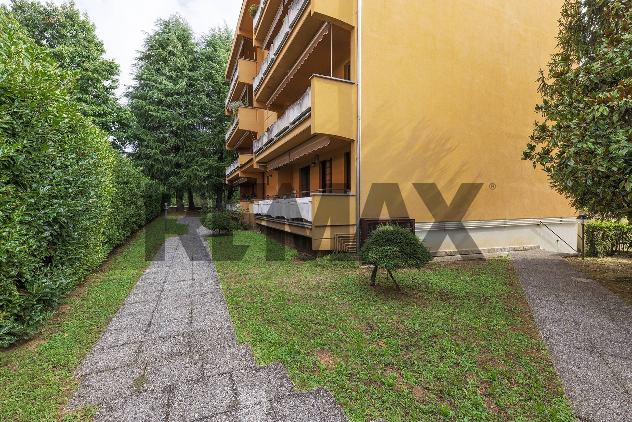 Edificio all'aperto