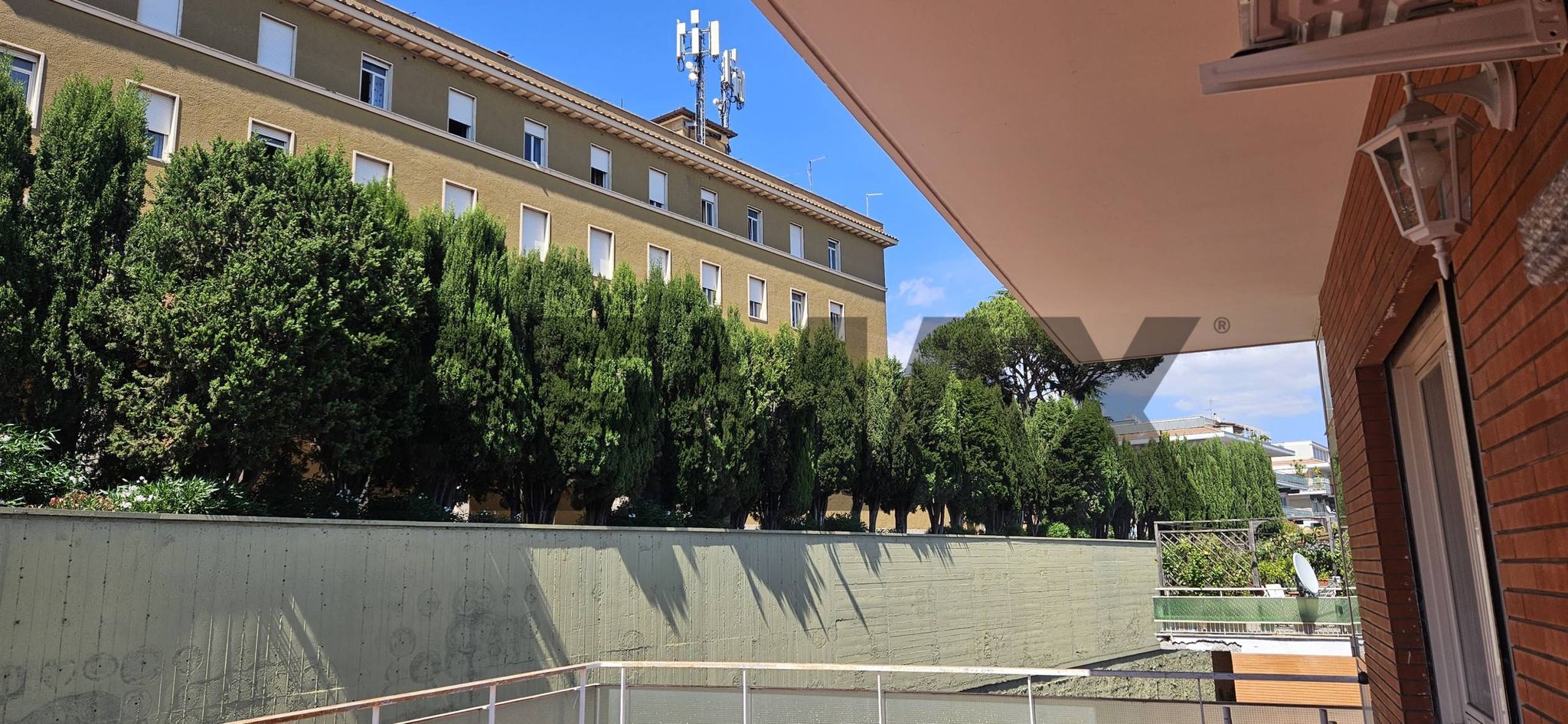 Edificio all'aperto