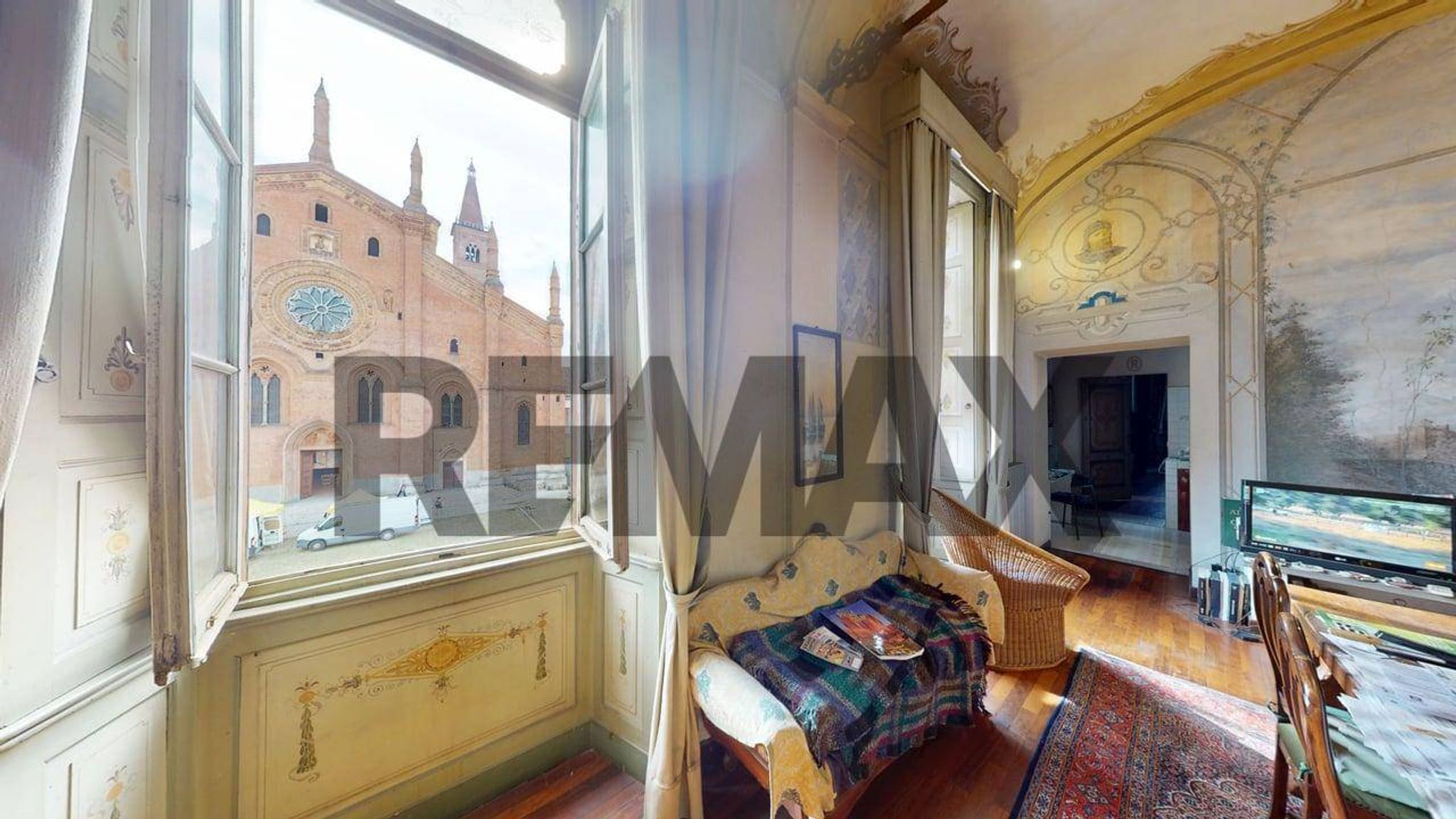 Immobile a Pavia
