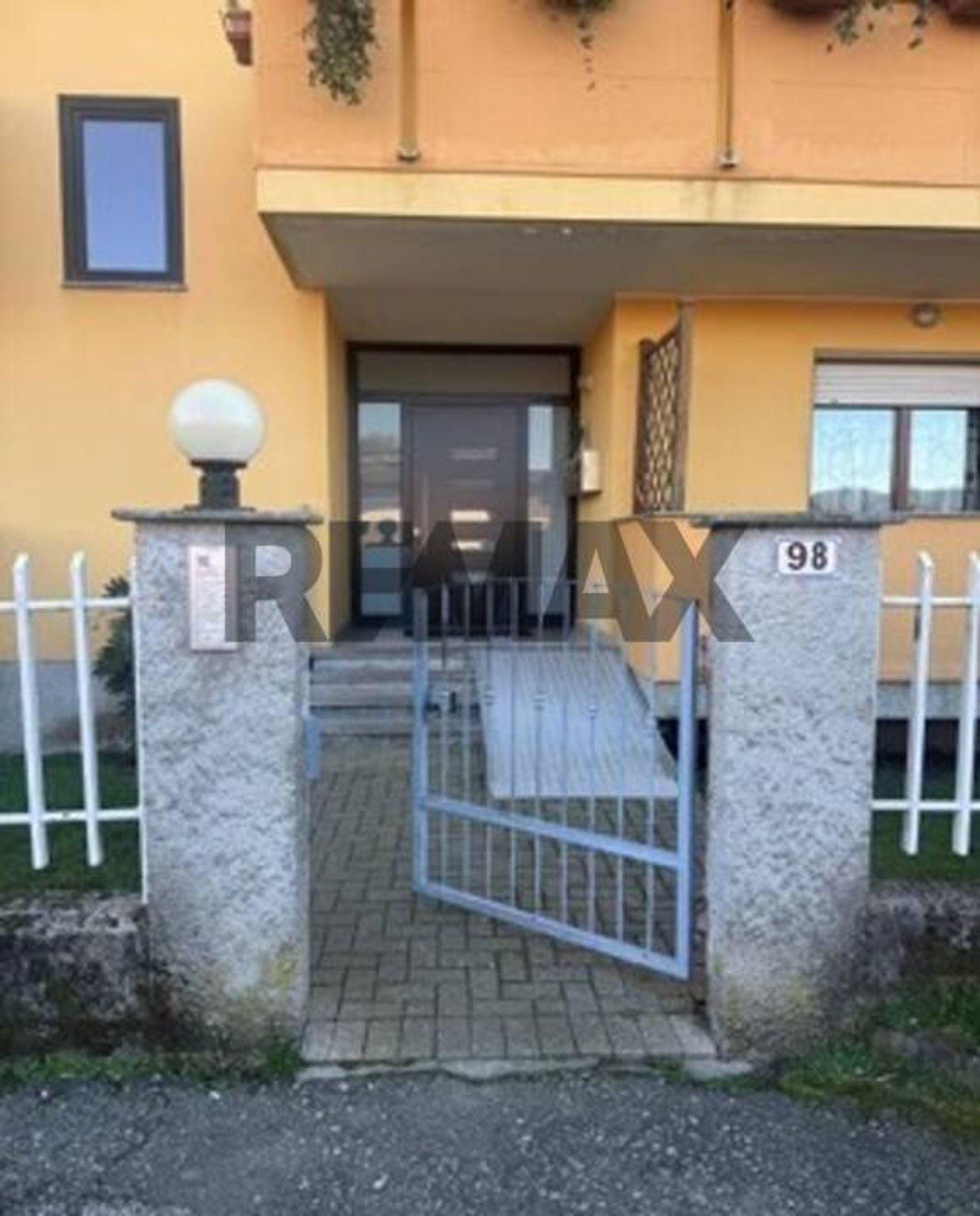 Edificio all'aperto