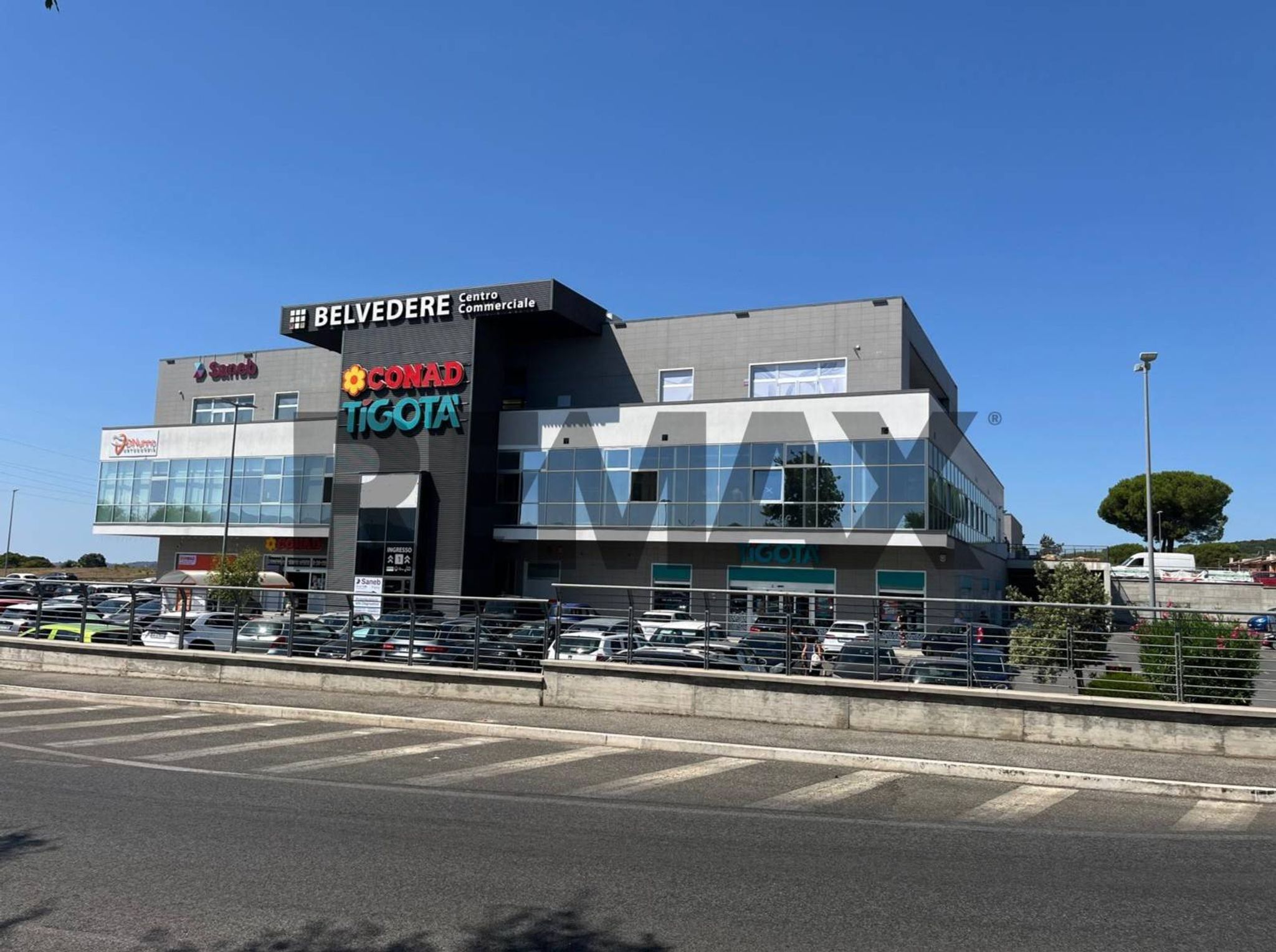 Edificio all'aperto