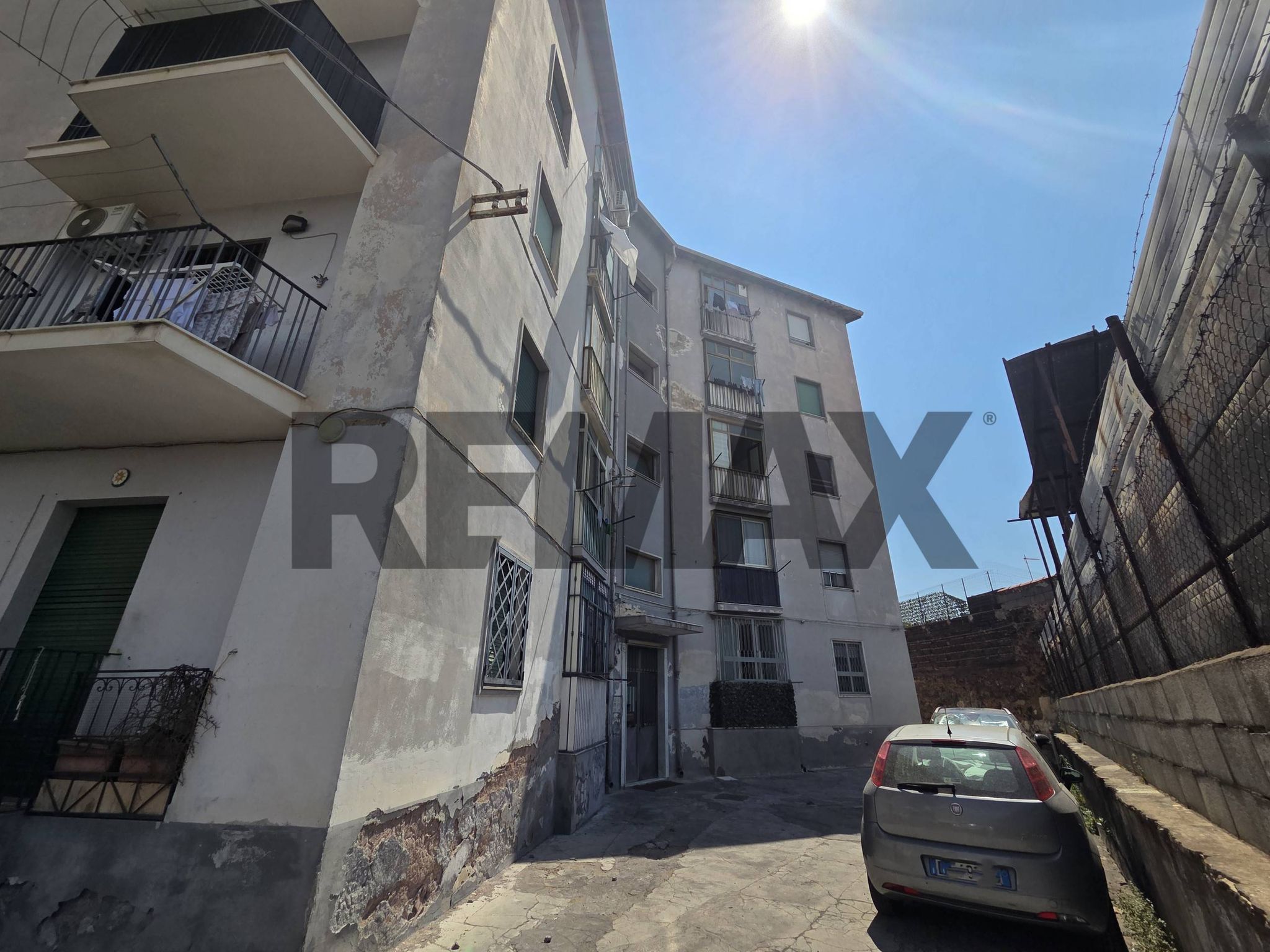 Edificio all'aperto