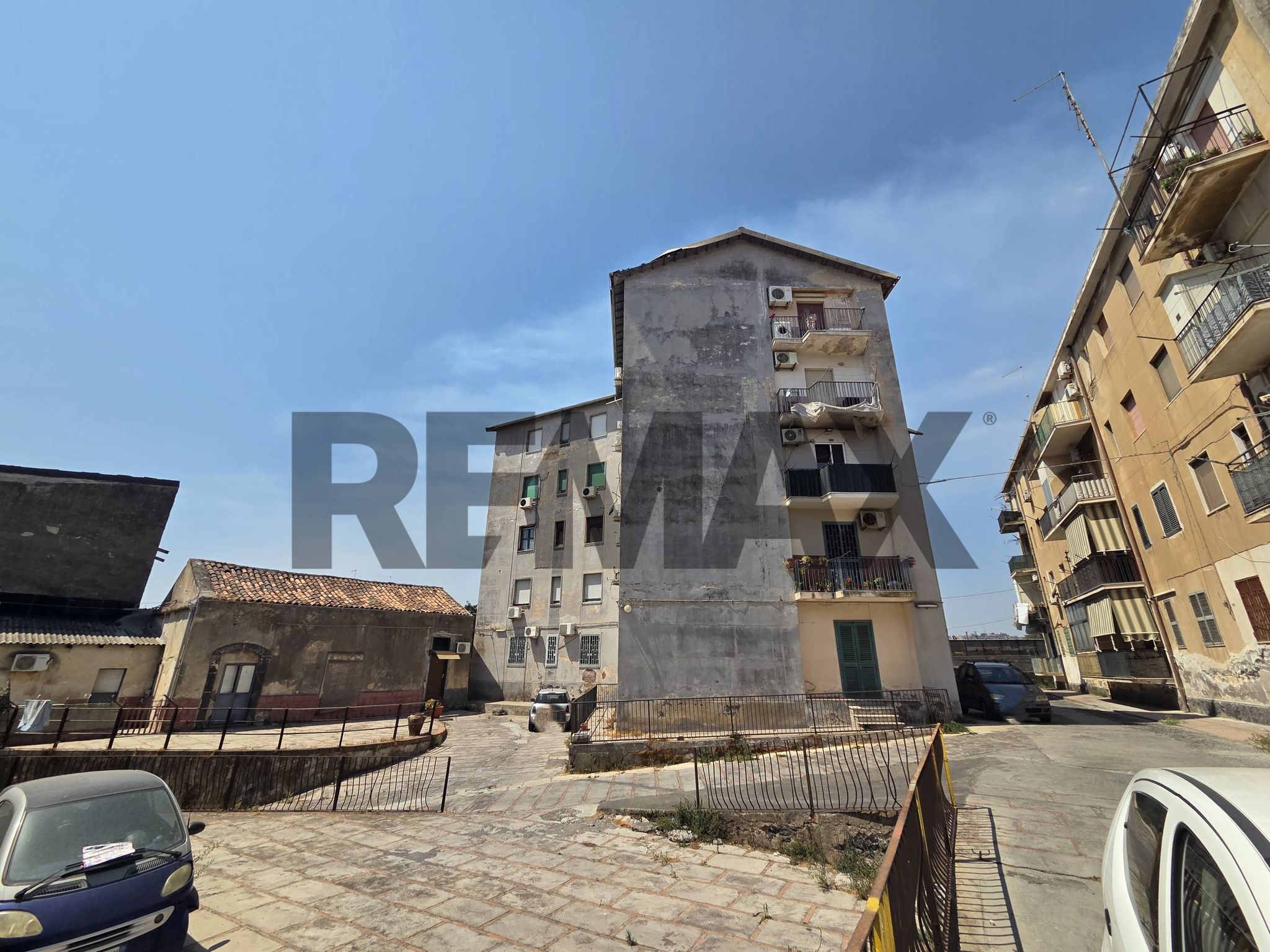 Edificio all'aperto