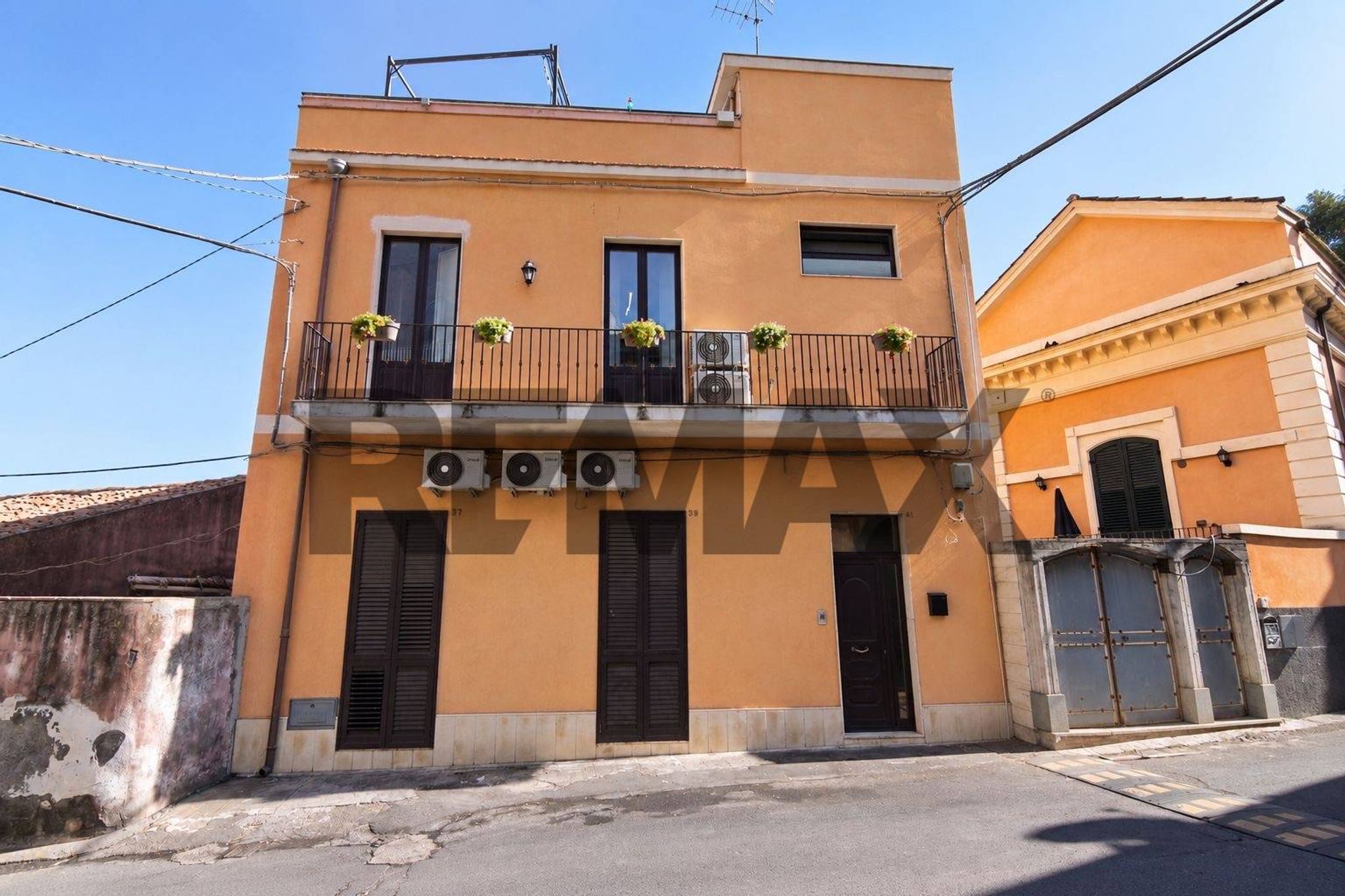 Immobile a Acireale