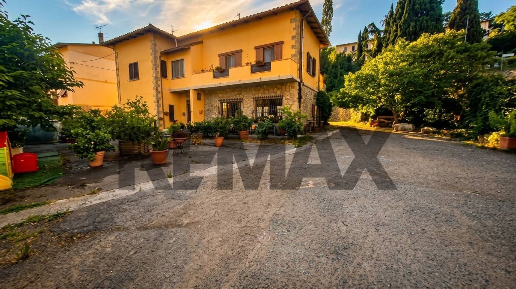 Property in Castel San Niccolò