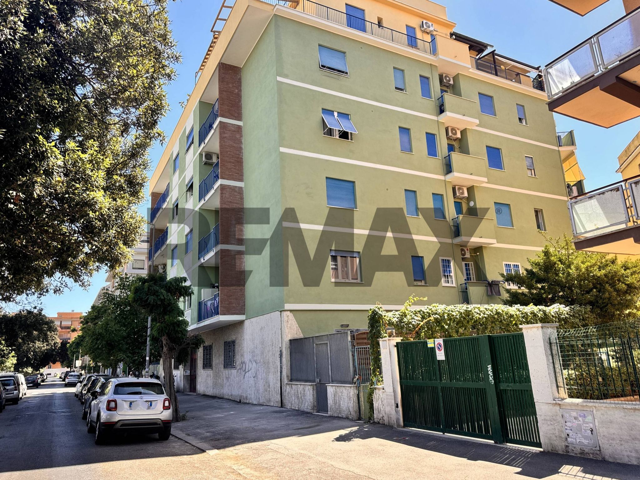 Property in Roma