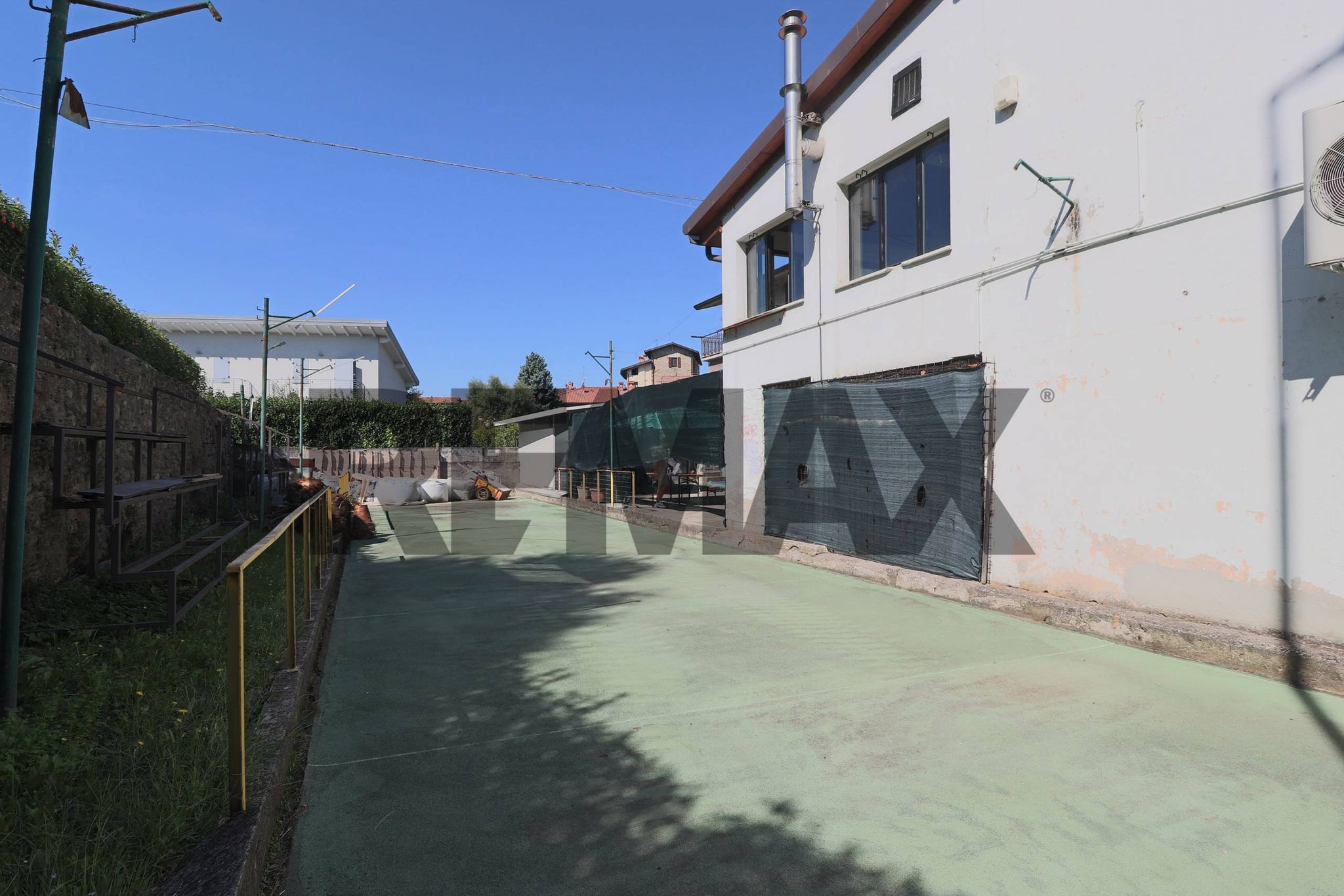 Edificio all'aperto