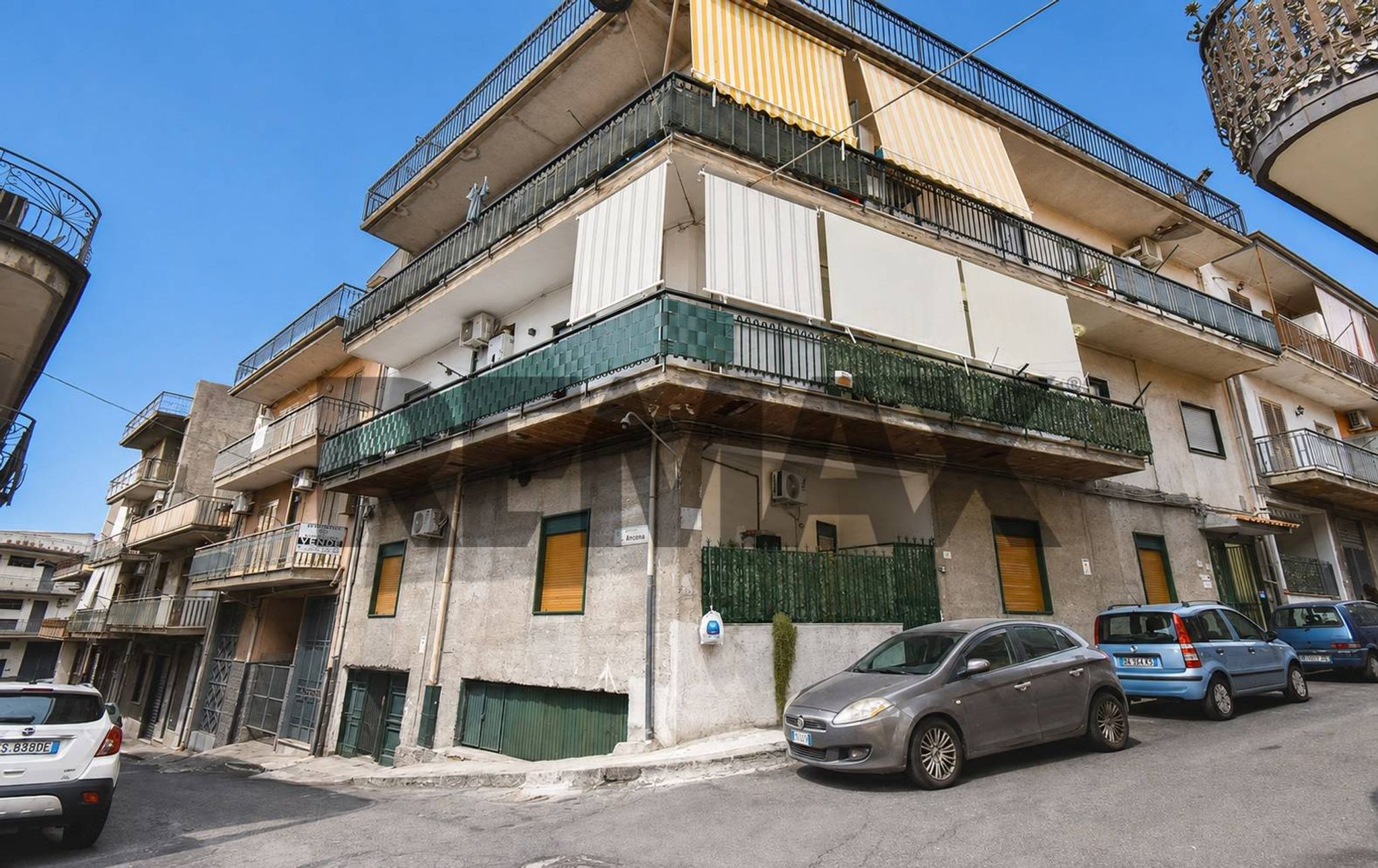 Edificio all'aperto