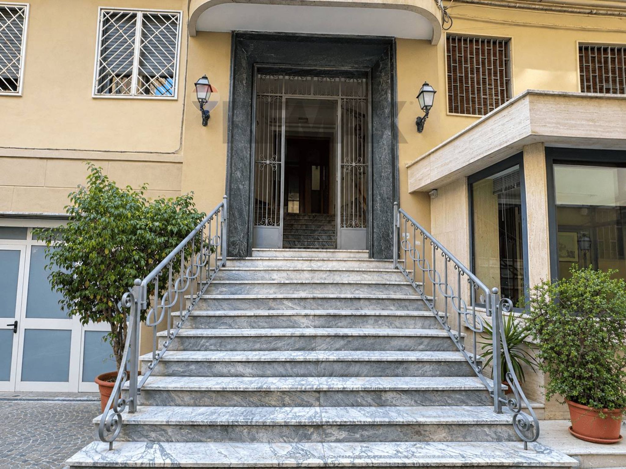 Edificio all'aperto
