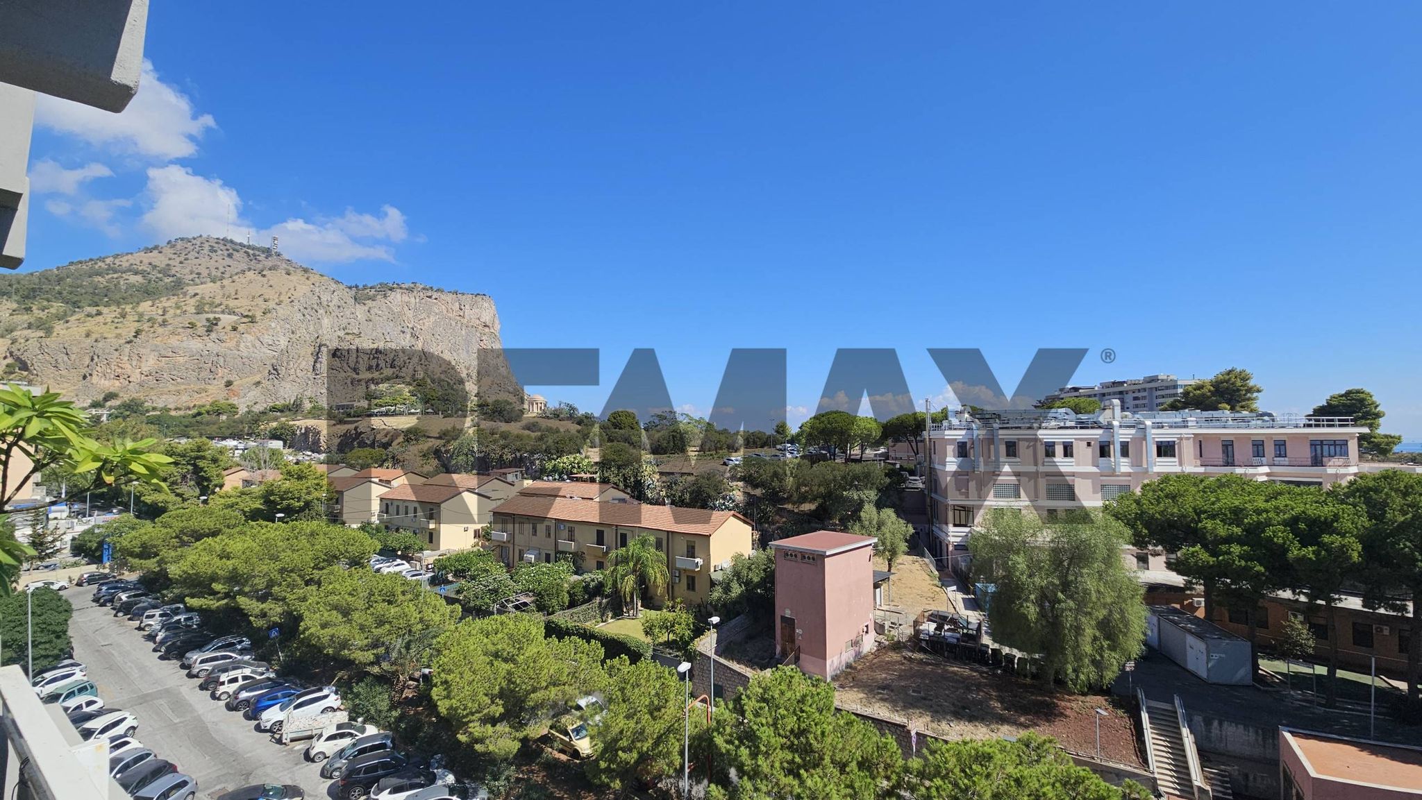 Edificio all'aperto