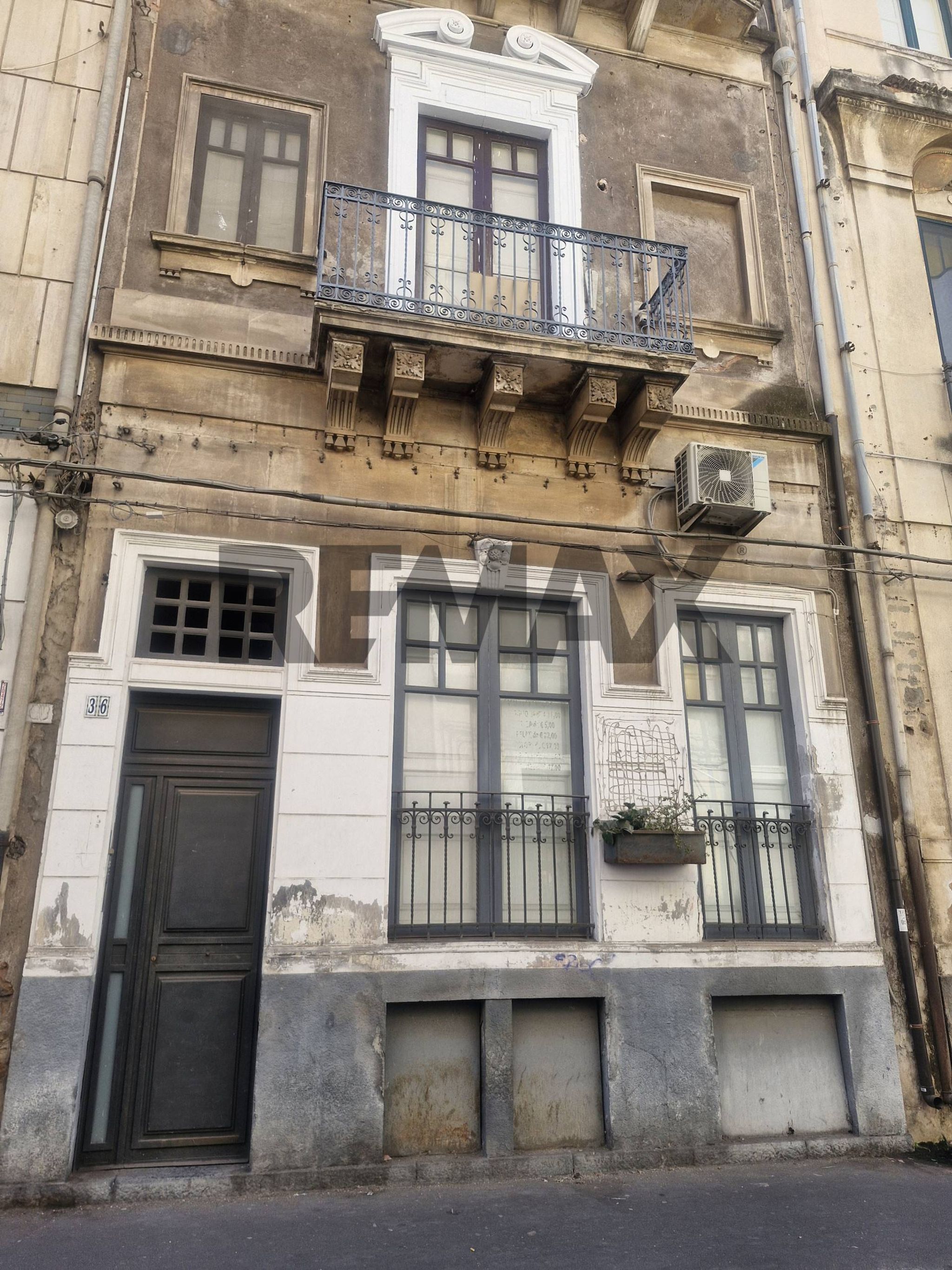 Edificio all'aperto