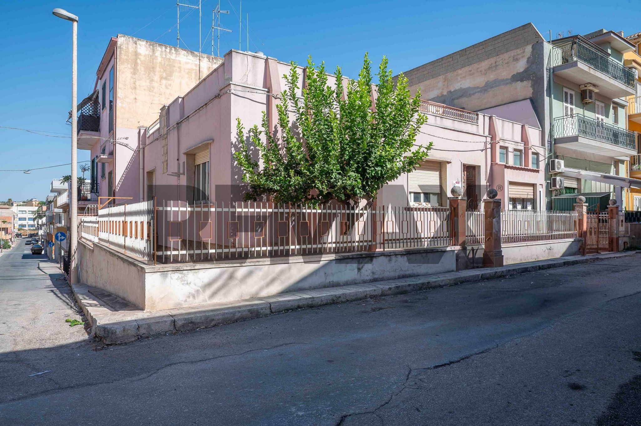 Edificio all'aperto