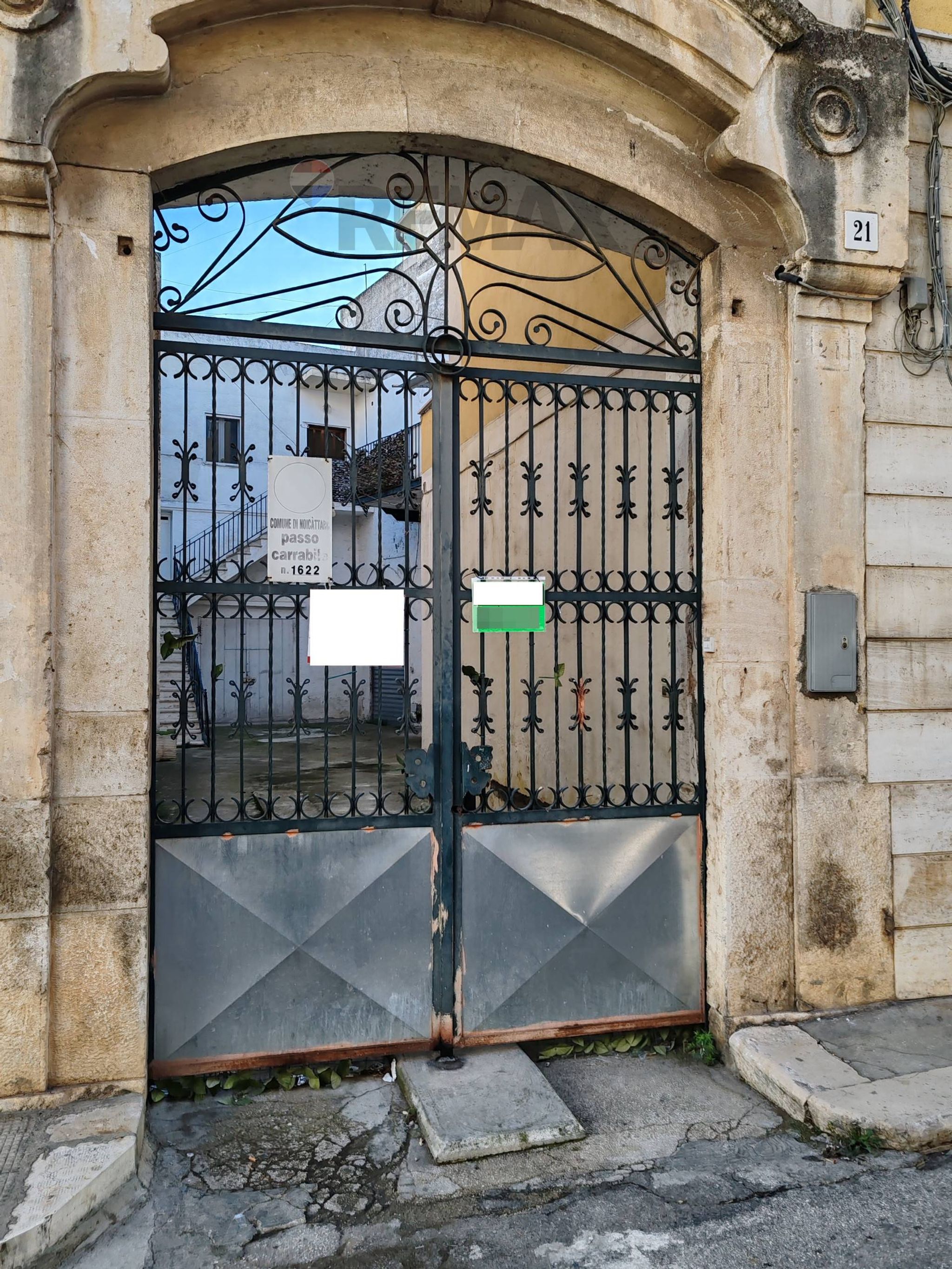 Edificio all'aperto