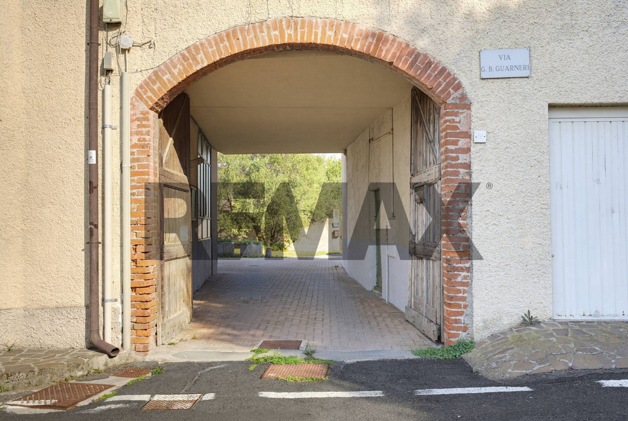 Edificio all'aperto