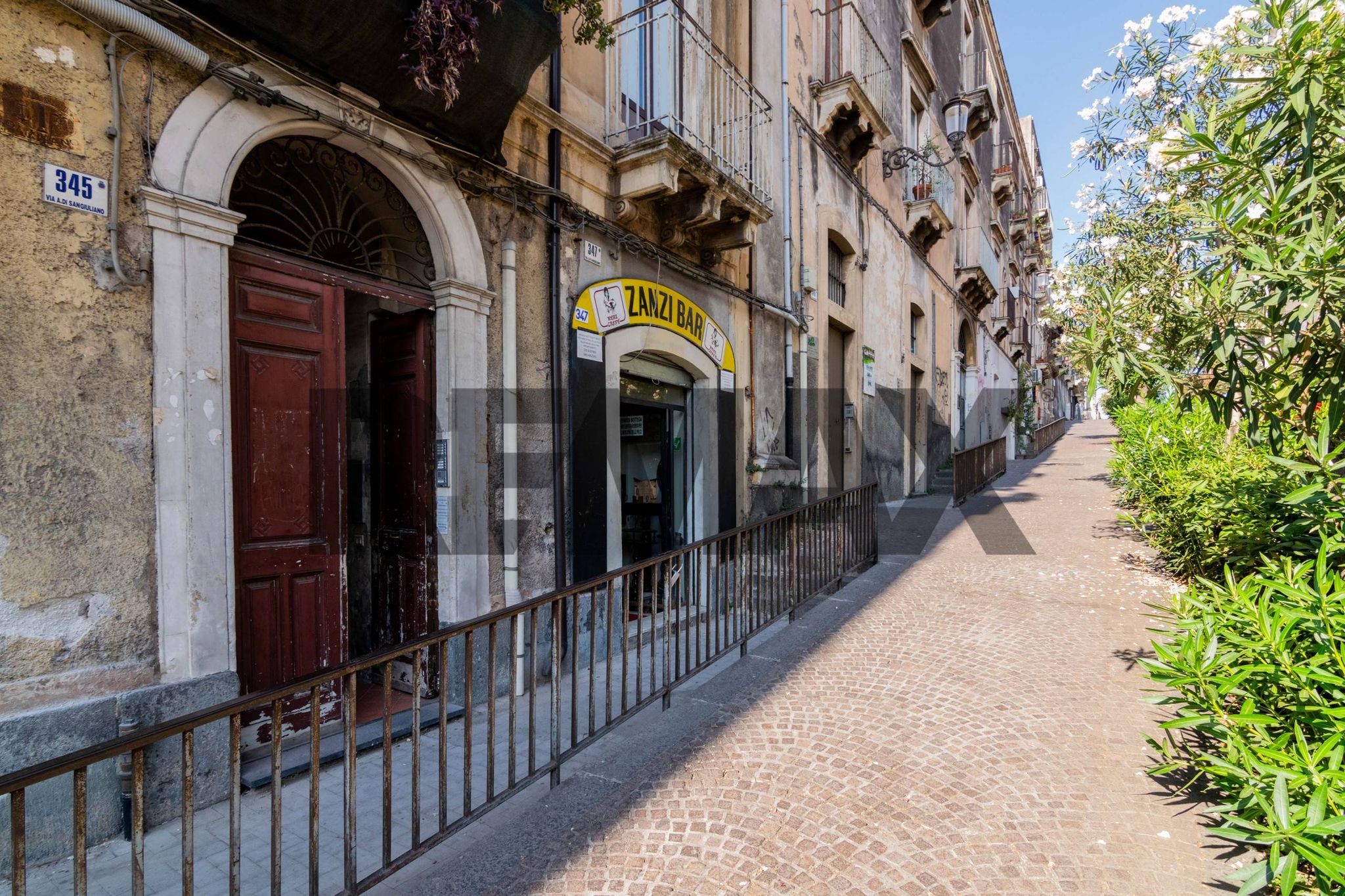 Edificio all'aperto