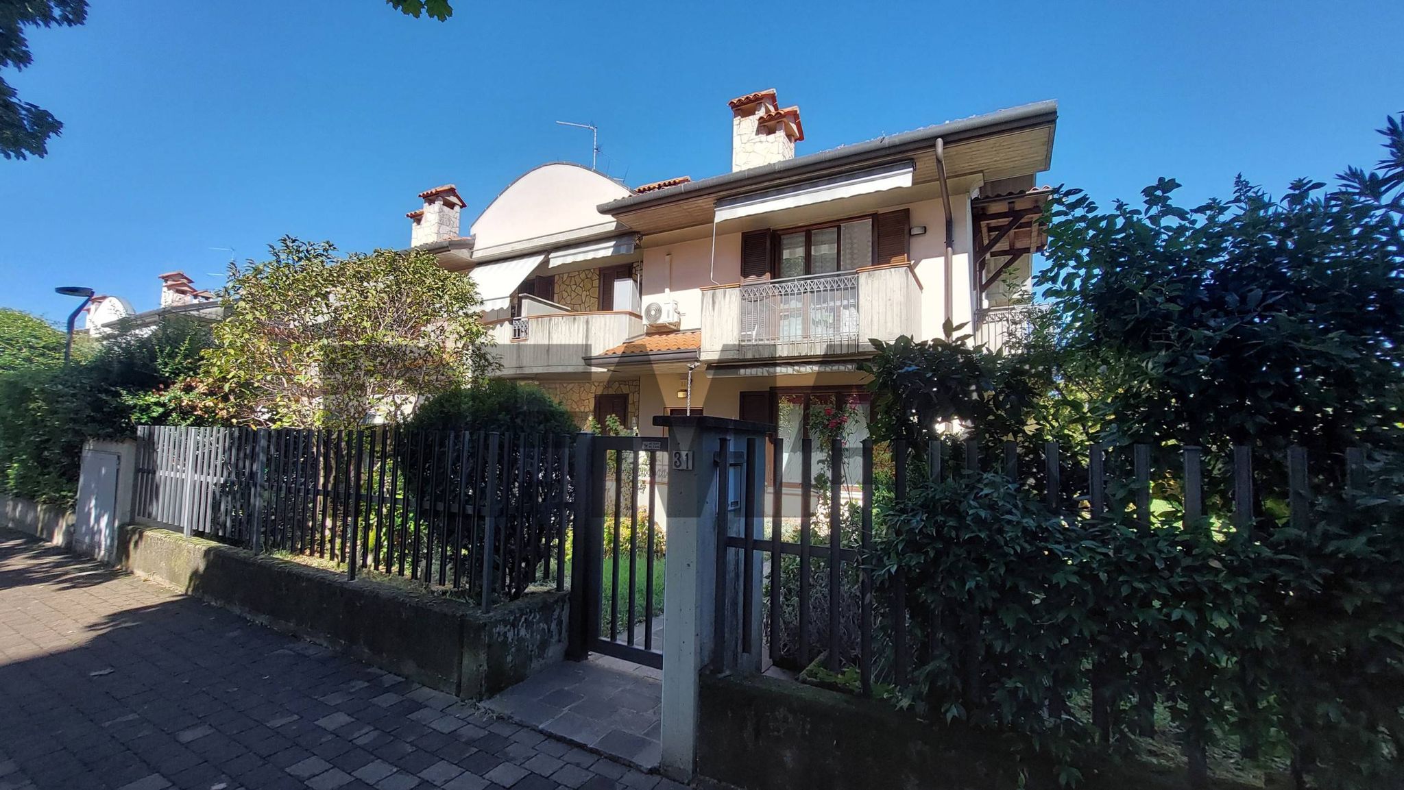 Casa all'aperto