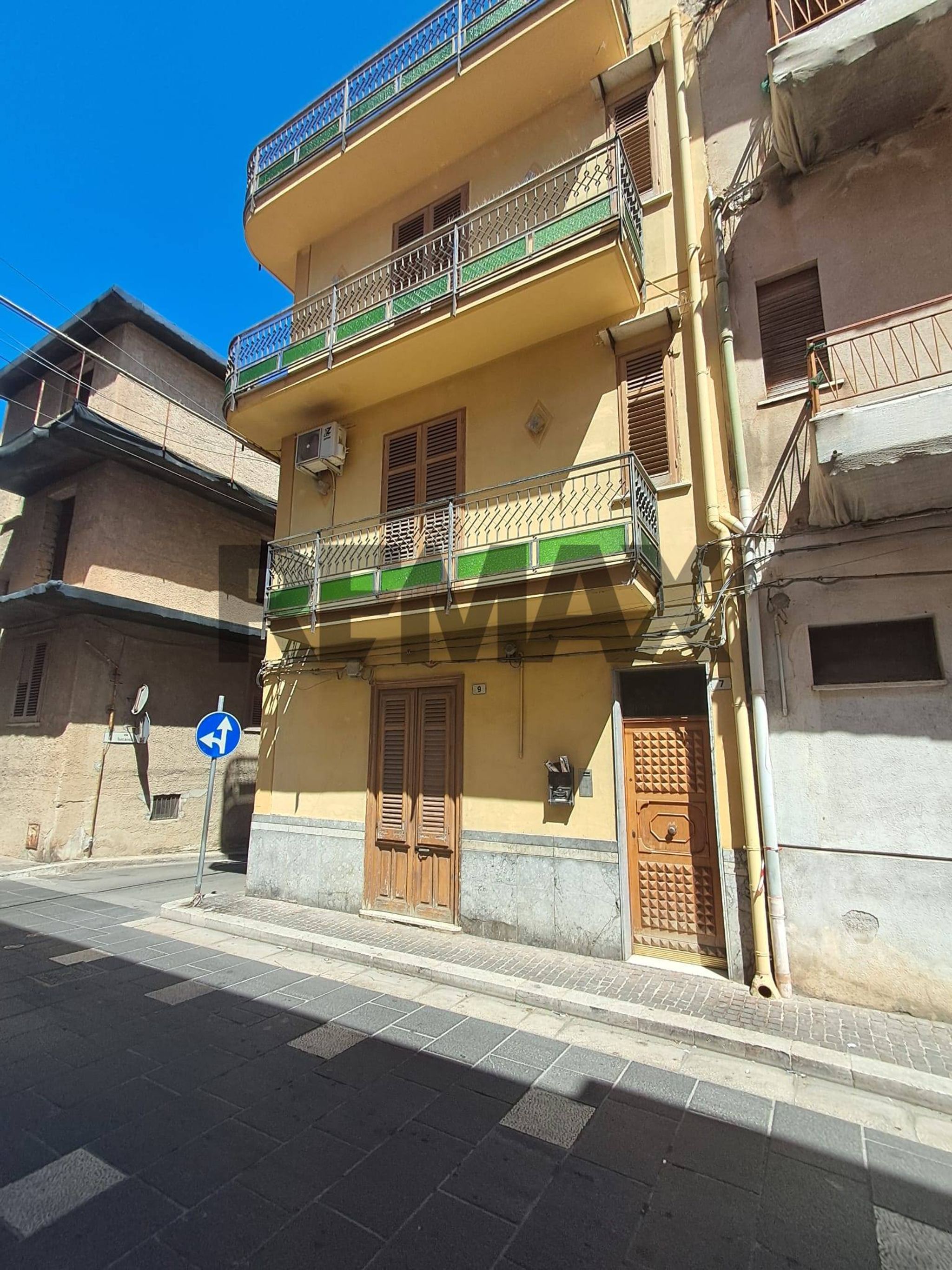 Edificio all'aperto