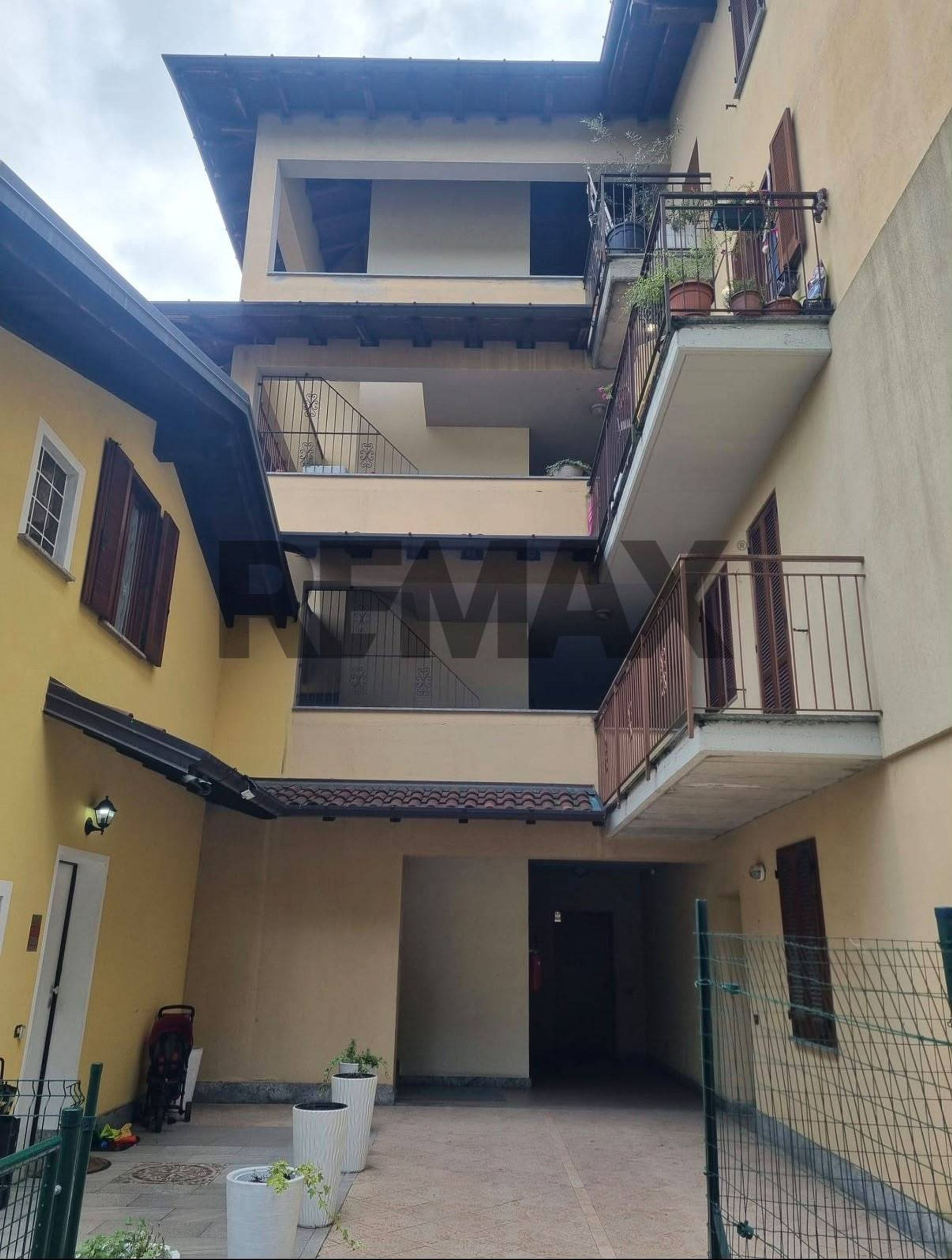 Edificio all'aperto