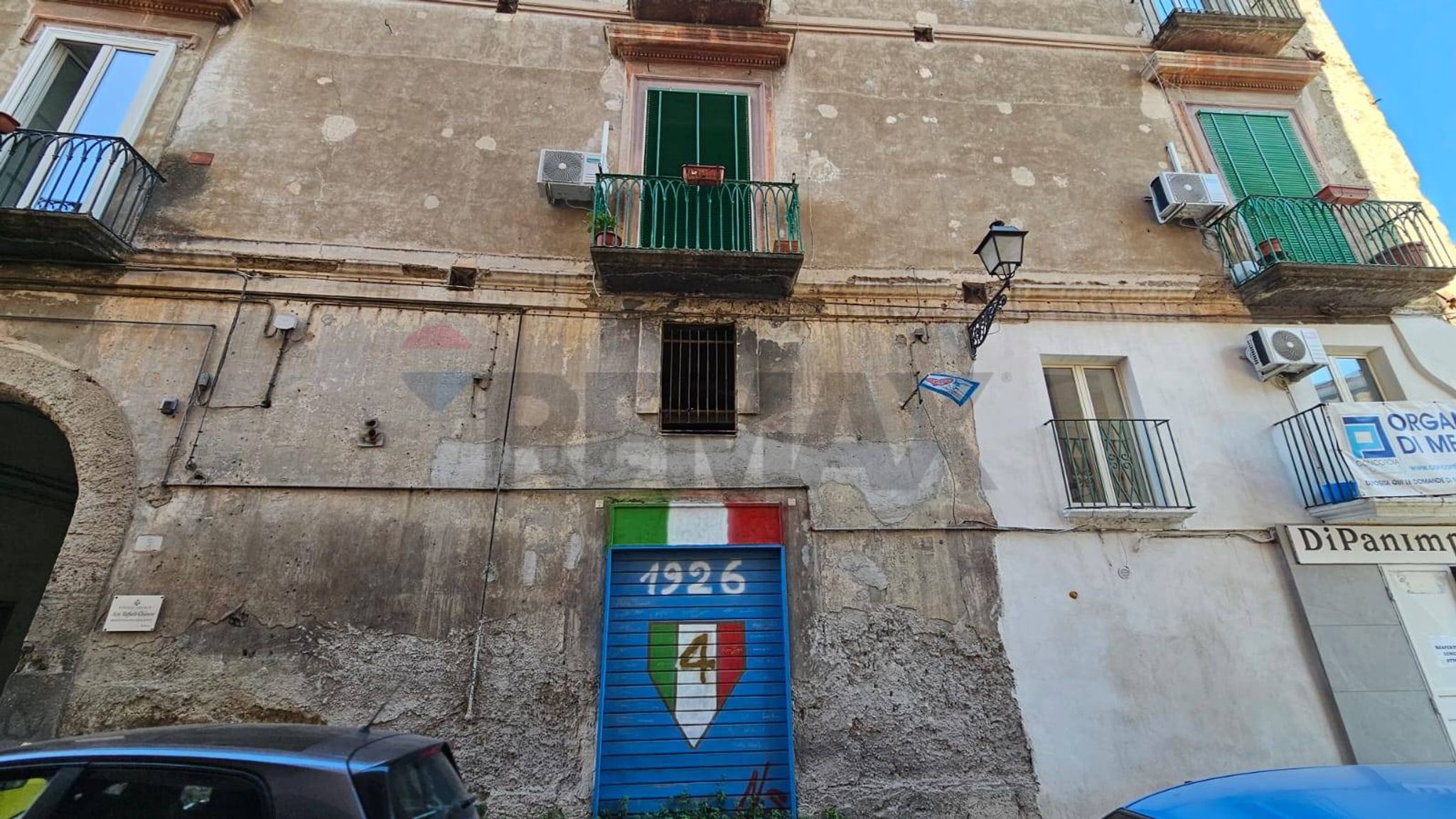 Edificio all'aperto