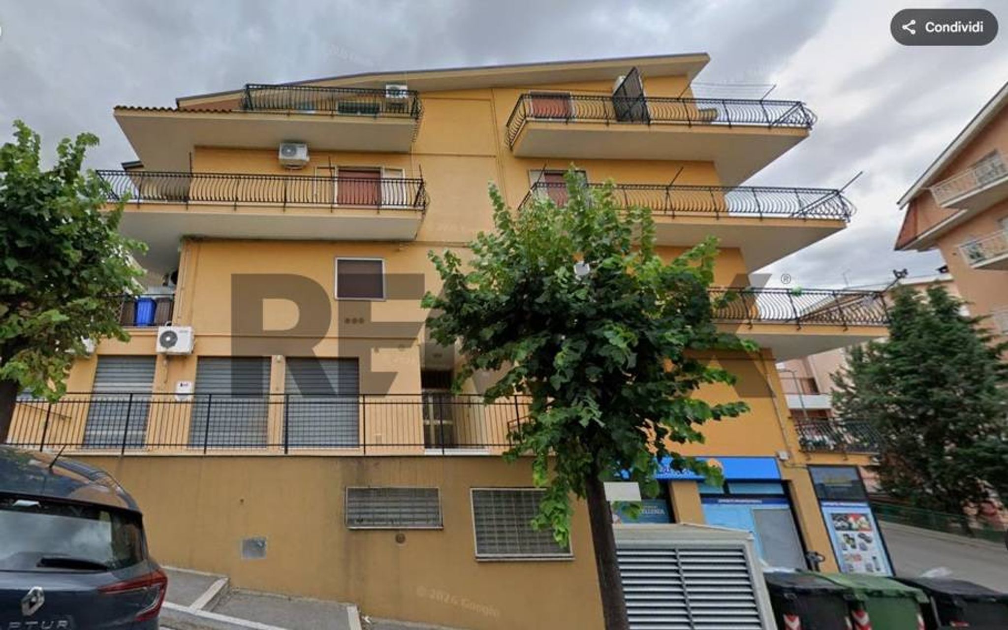 Edificio all'aperto