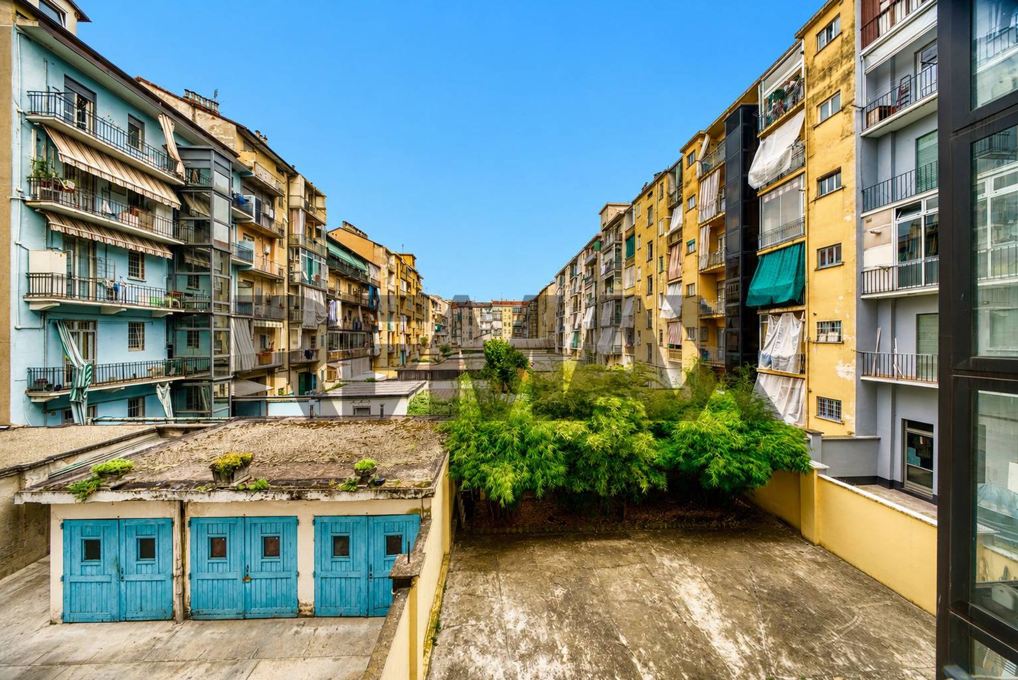 Edificio all'aperto