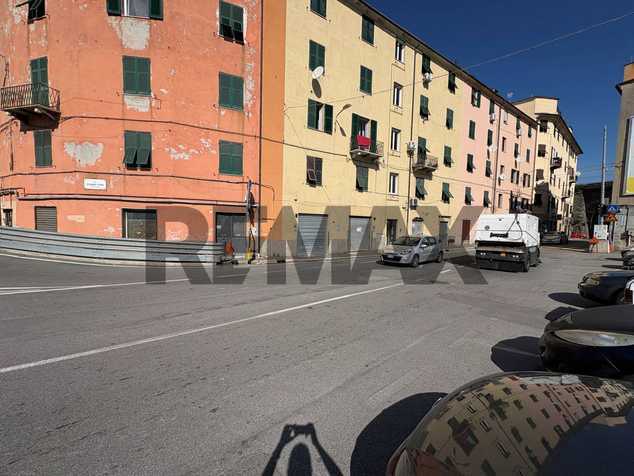 Immobile a Genova