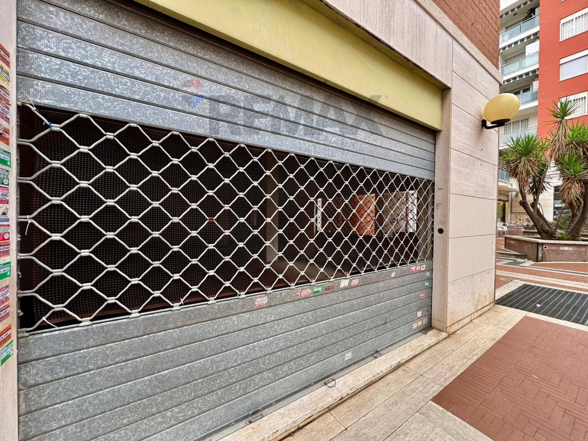 Edificio all'aperto