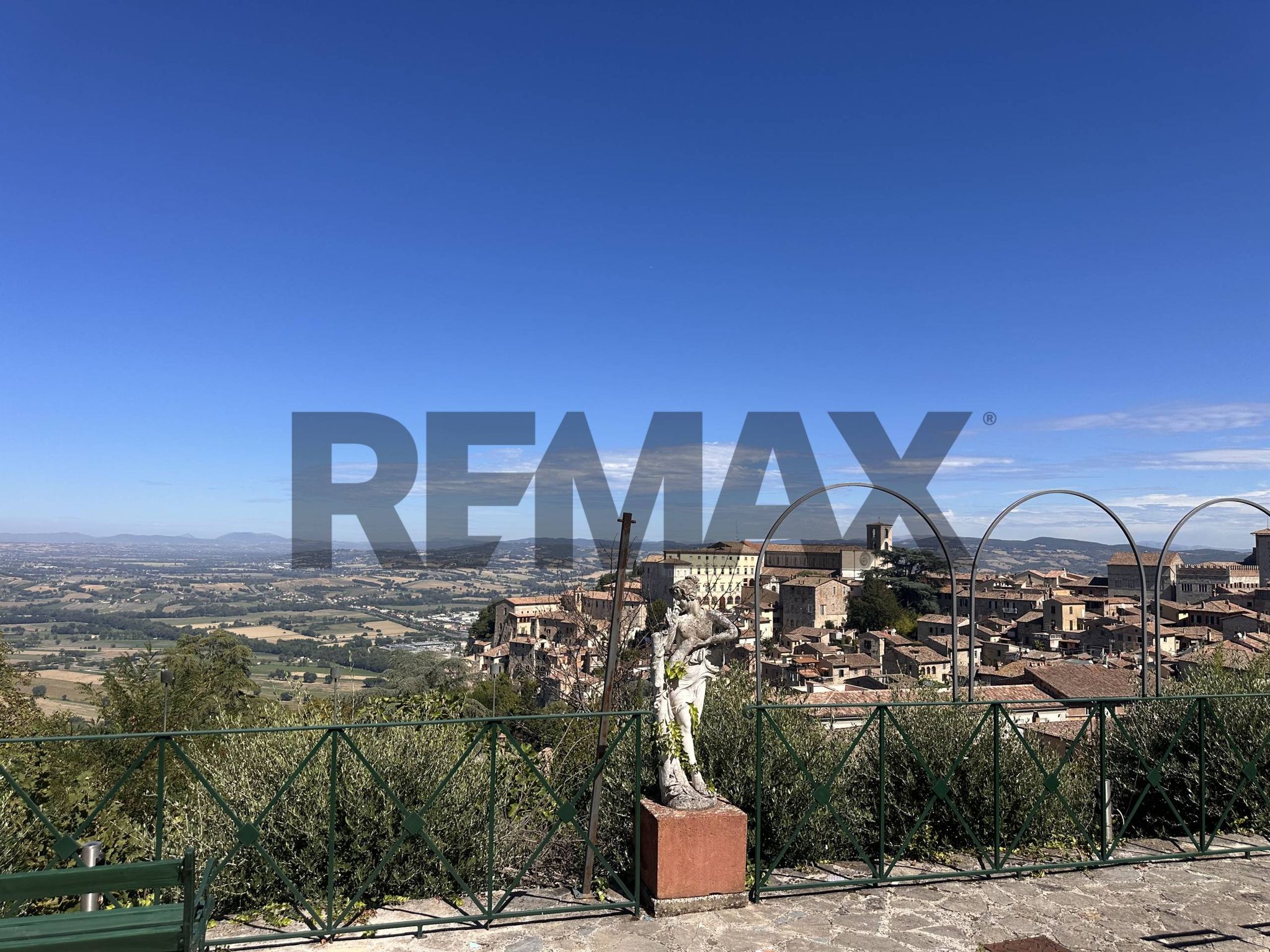 Immobile a Todi