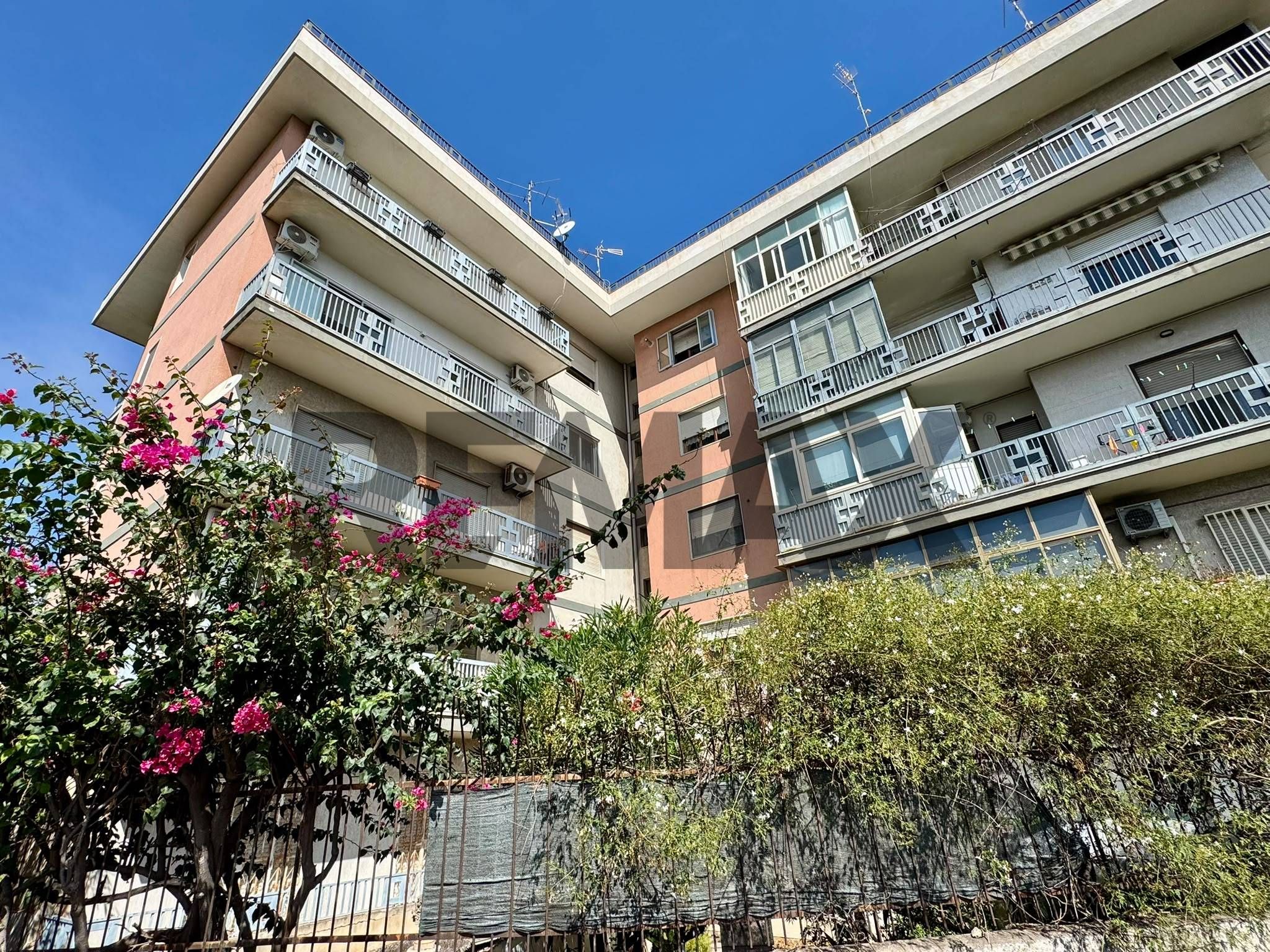 Edificio all'aperto