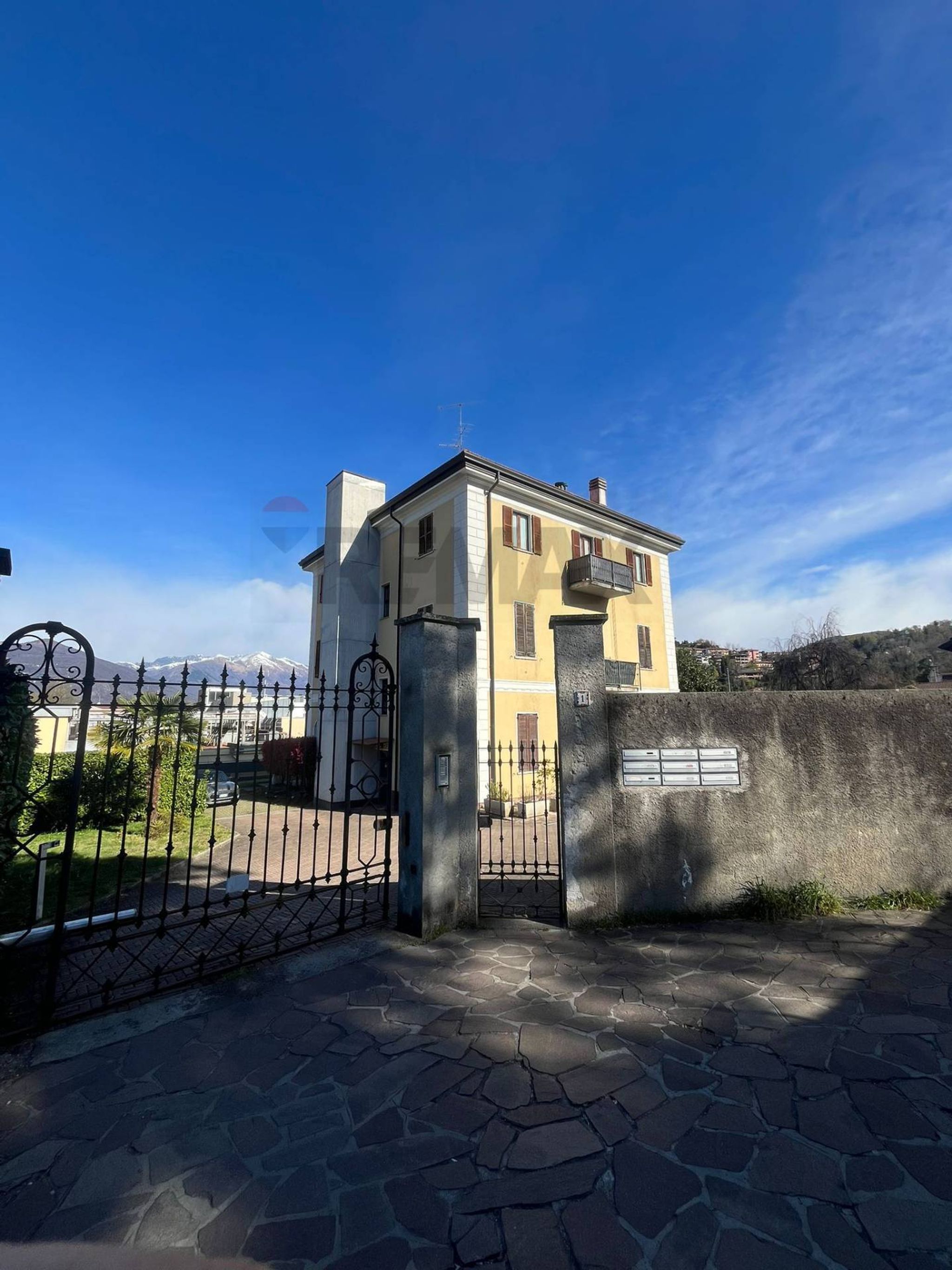 Immobile a Luino