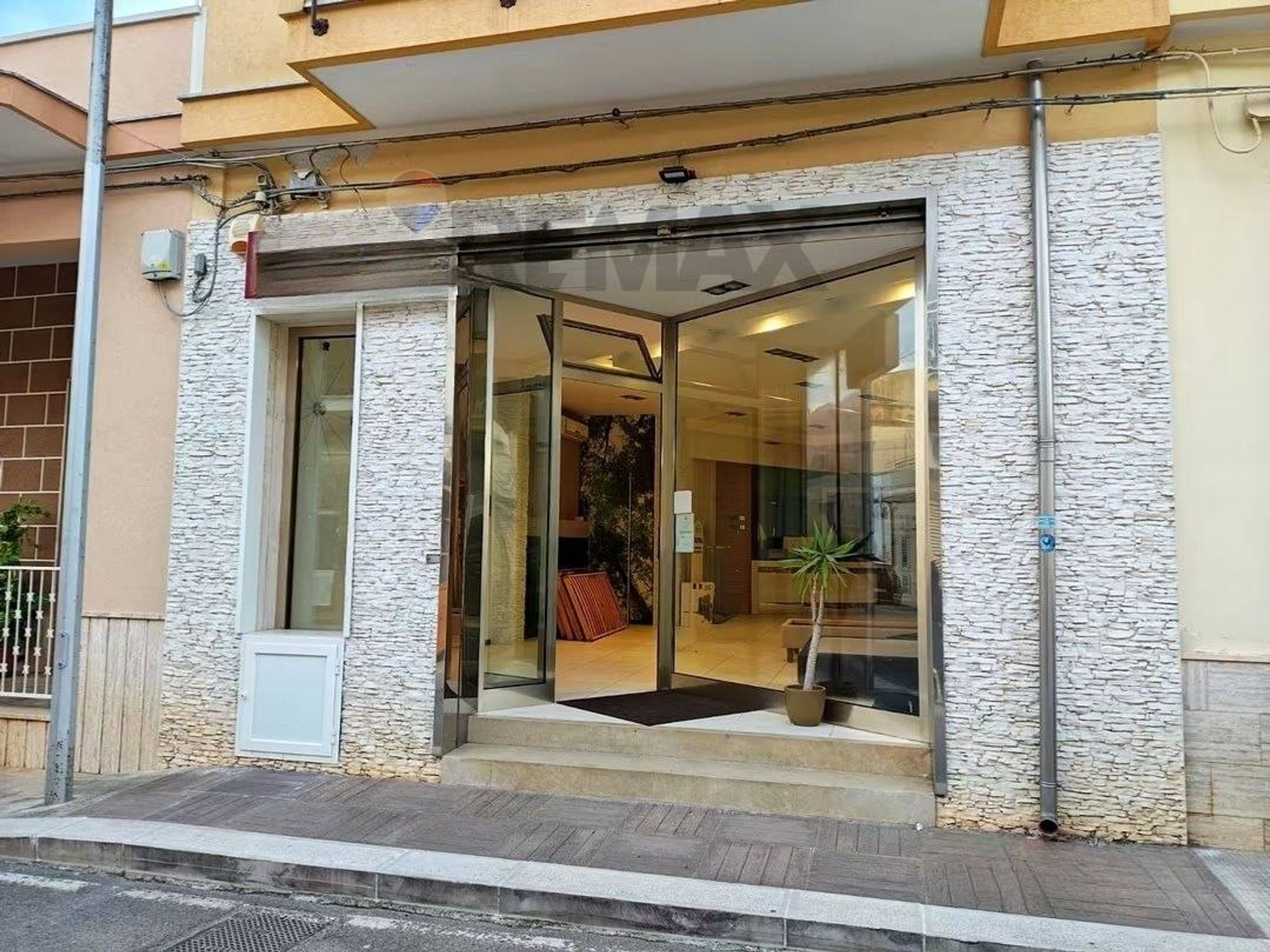 Edificio all'aperto