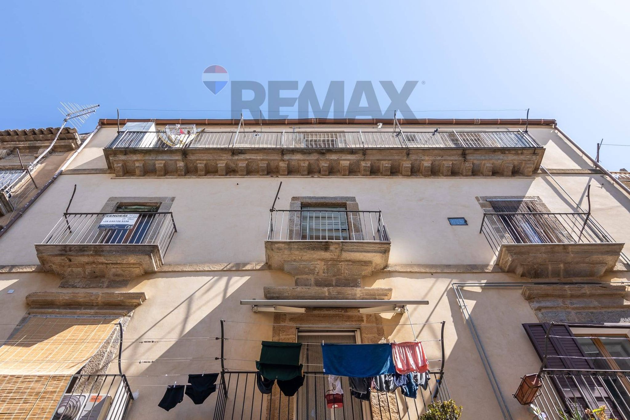 Edificio all'aperto