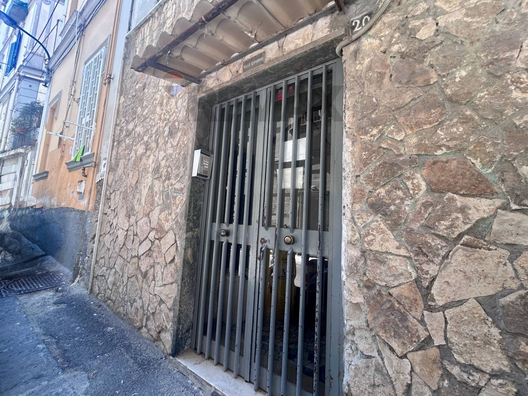 Edificio all'aperto