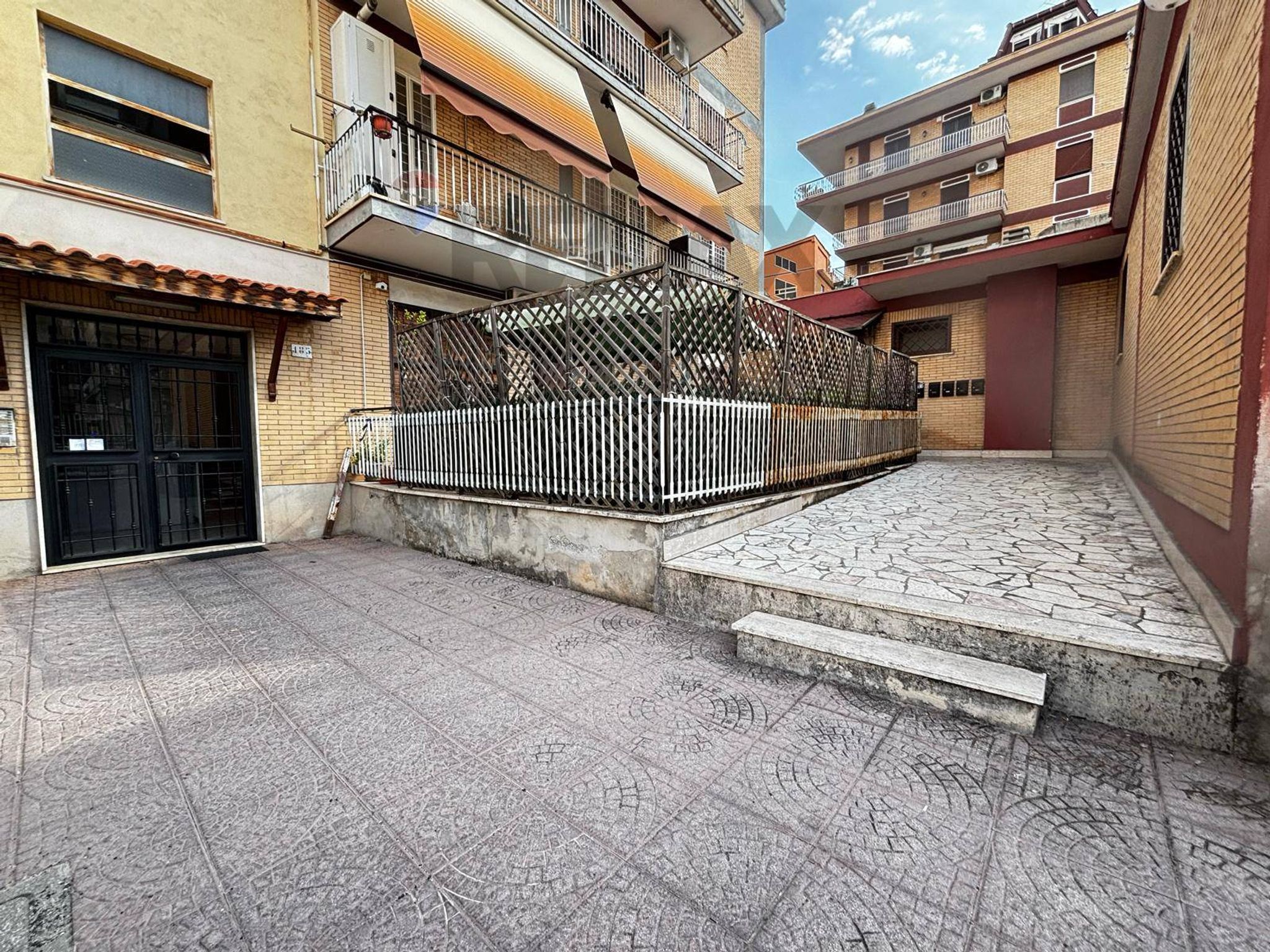 Edificio all'aperto