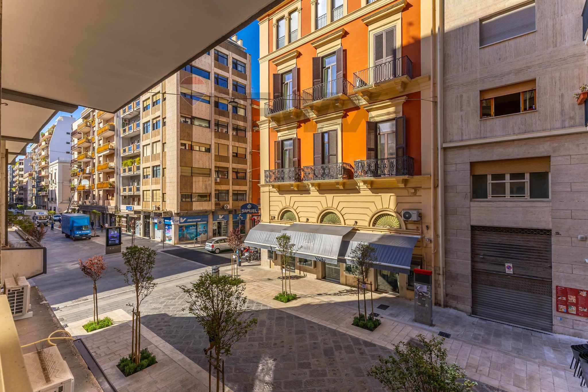 Edificio all'aperto
