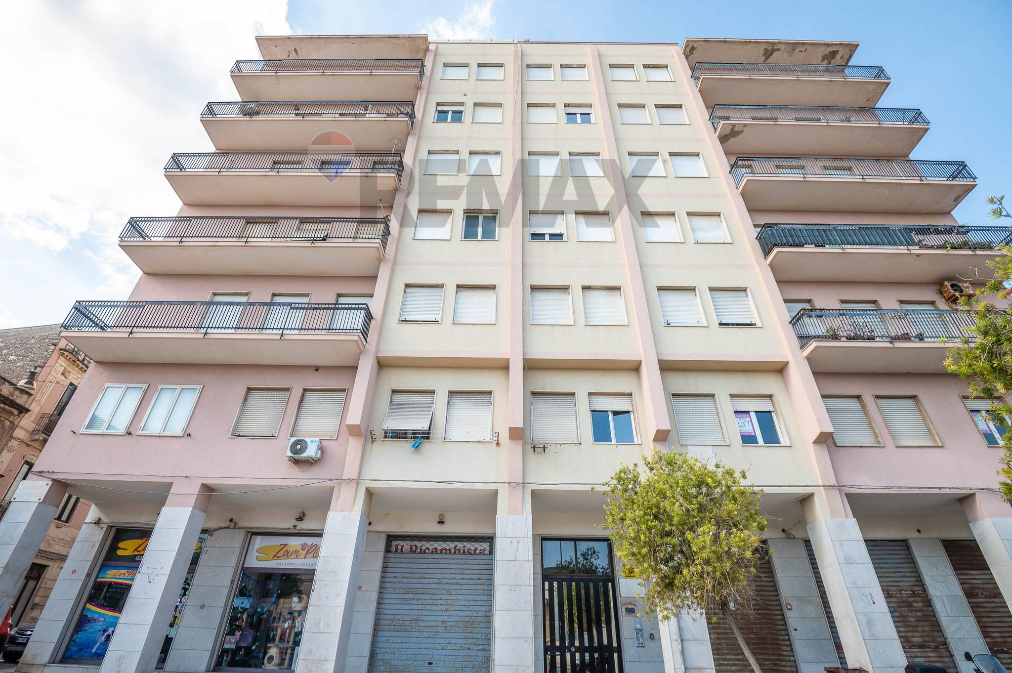 Edificio all'aperto