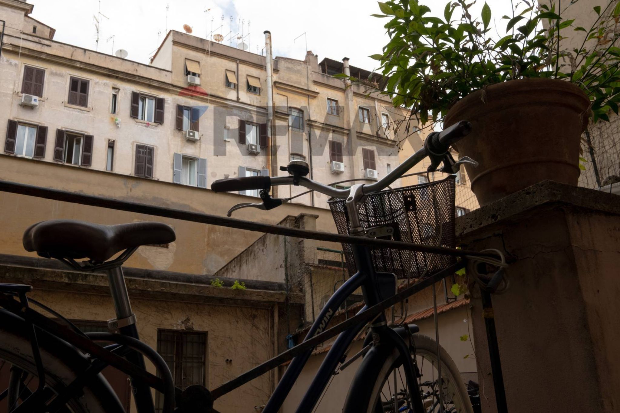 Edificio all'aperto