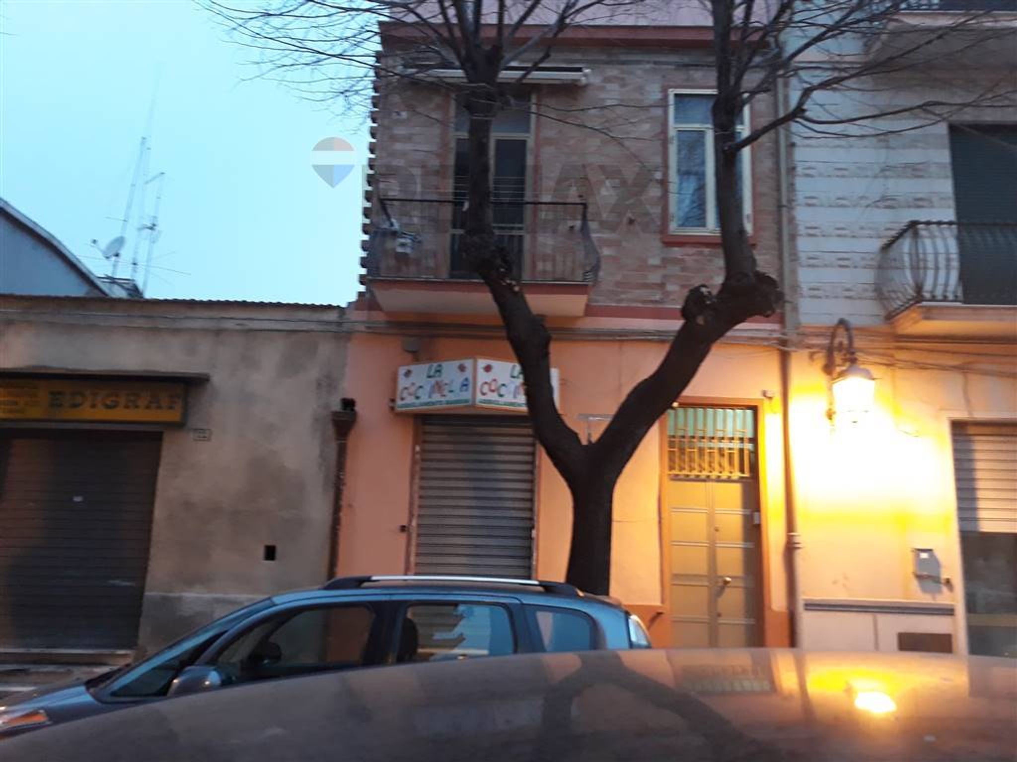 Edificio all'aperto