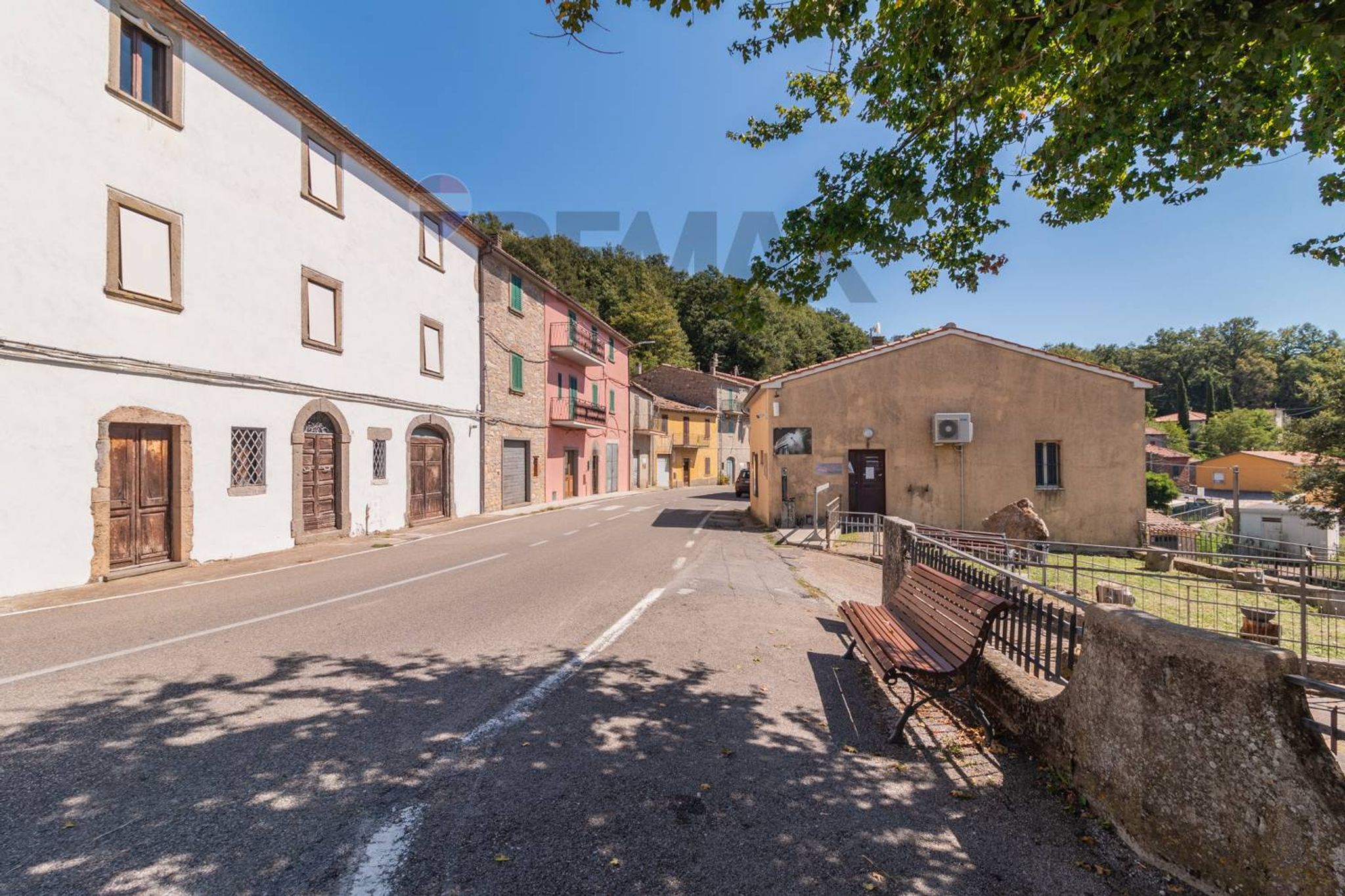 Edificio all'aperto