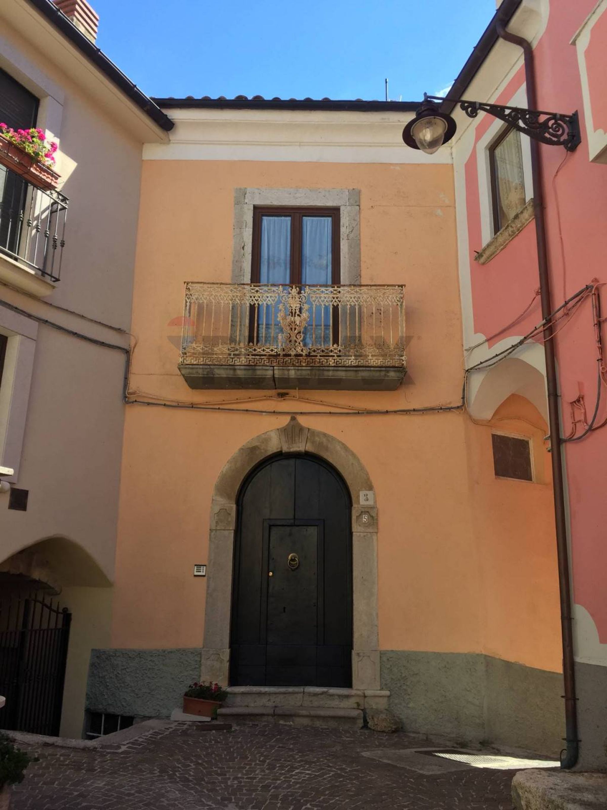 Edificio all'aperto