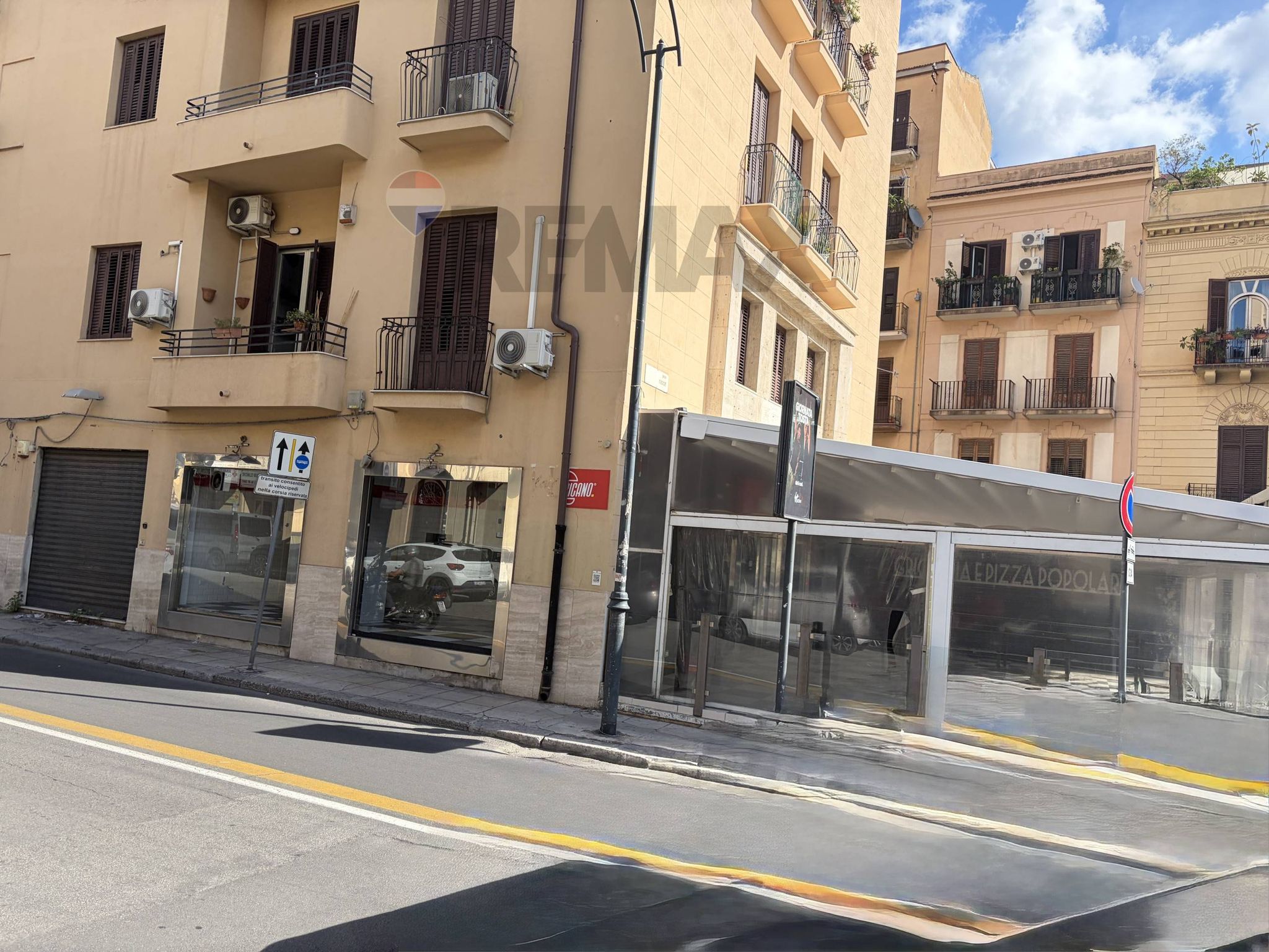 Edificio all'aperto